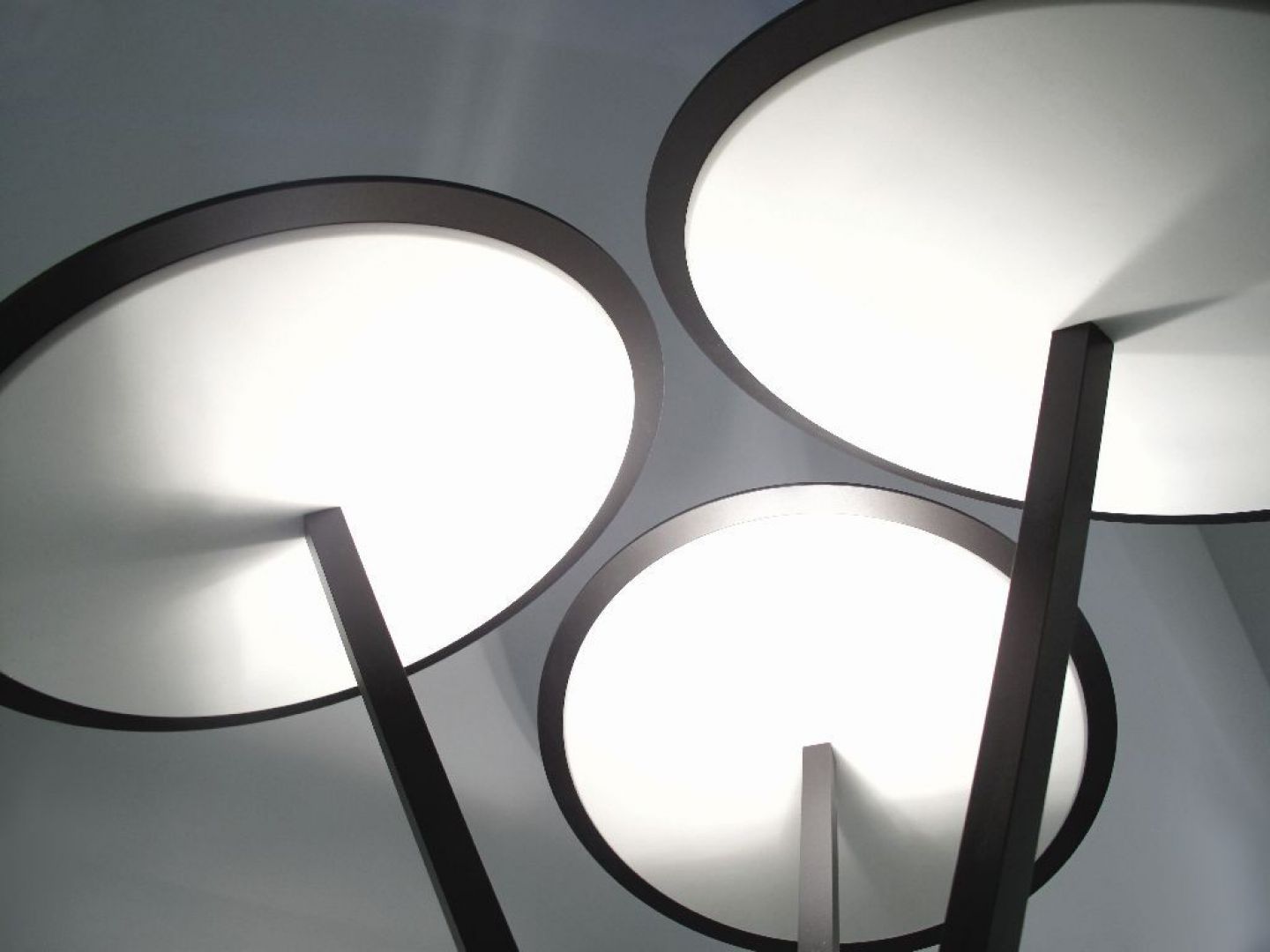 Lampa Albedo.