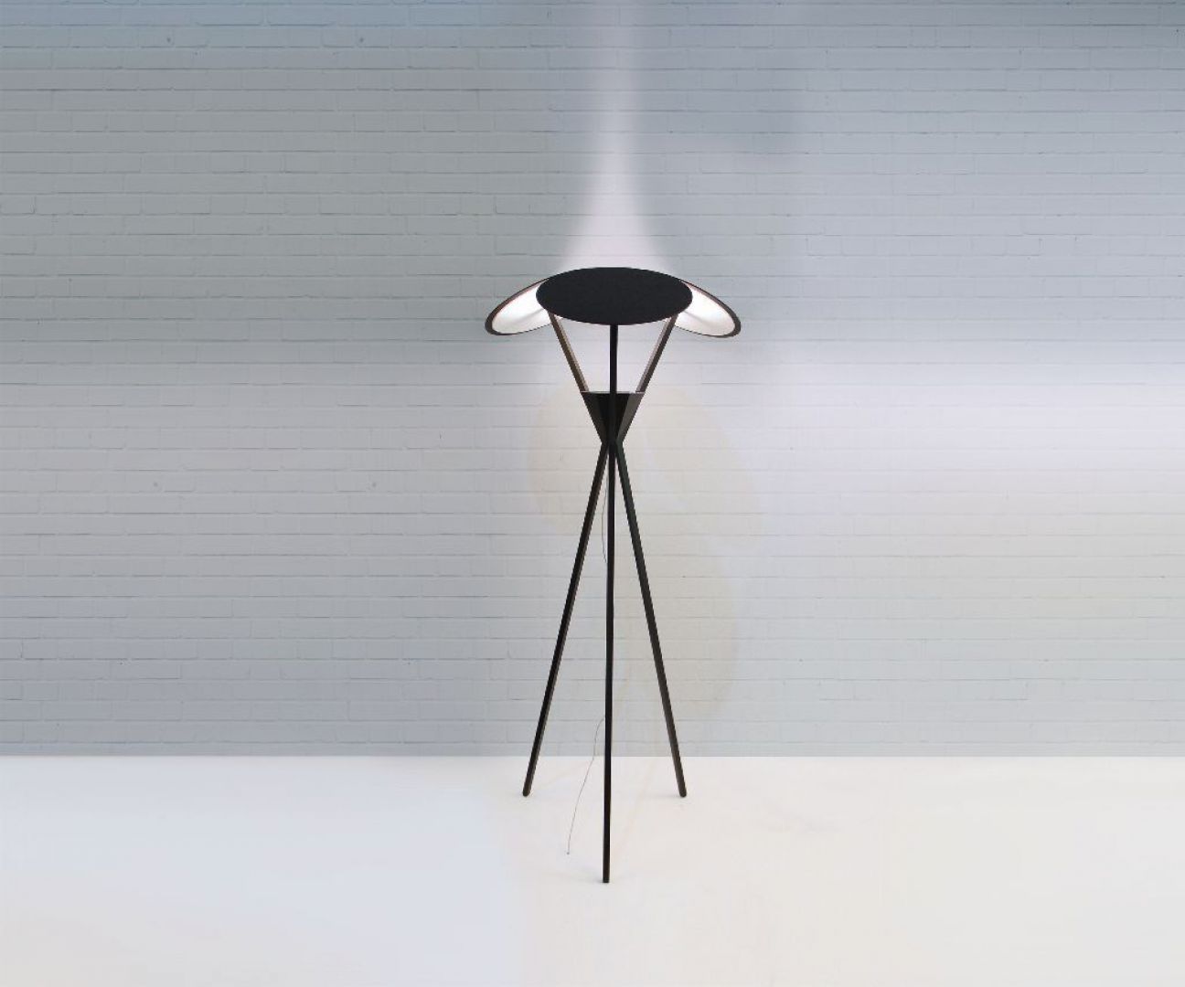Lampa Albedo.