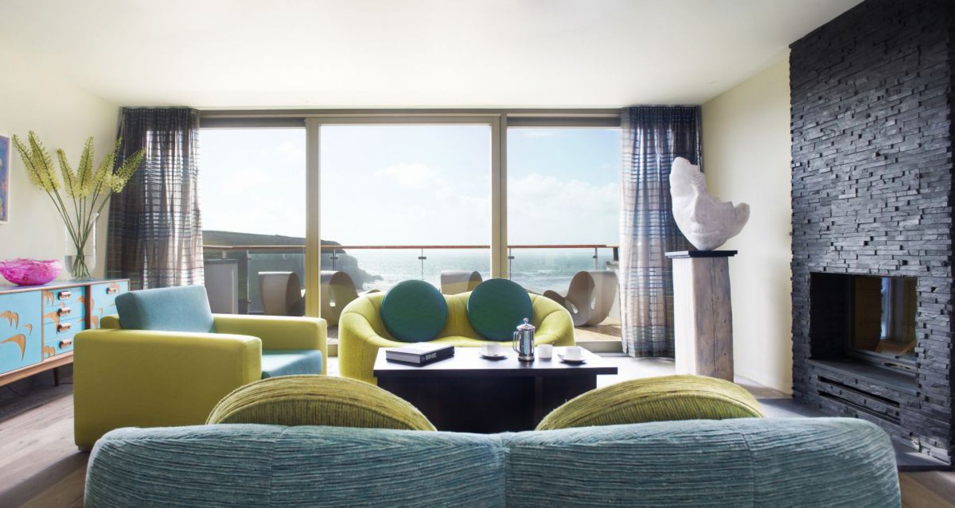 012scarlethotel_ds_1.jpg