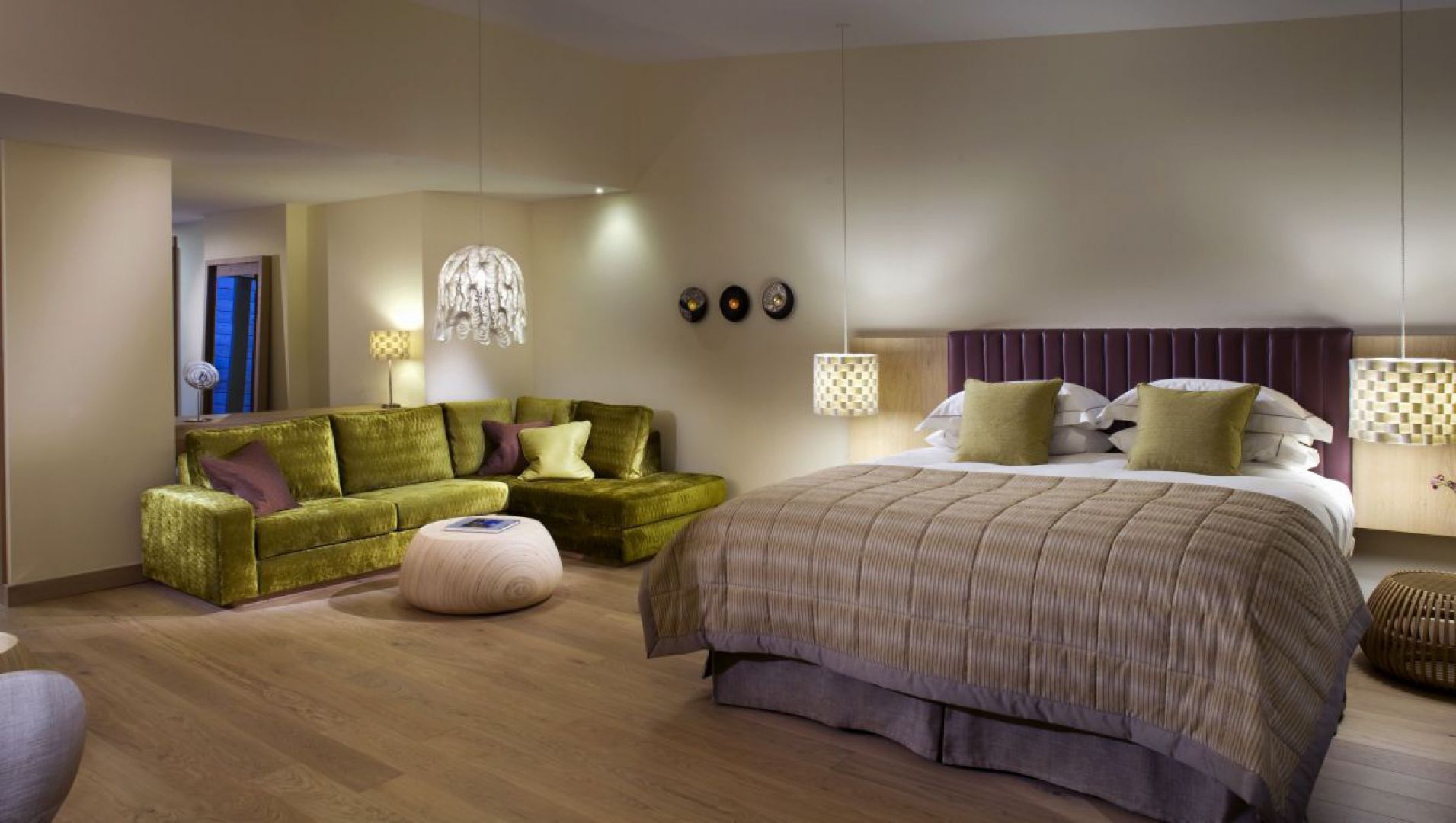 005scarlethotel_ds_1.jpg