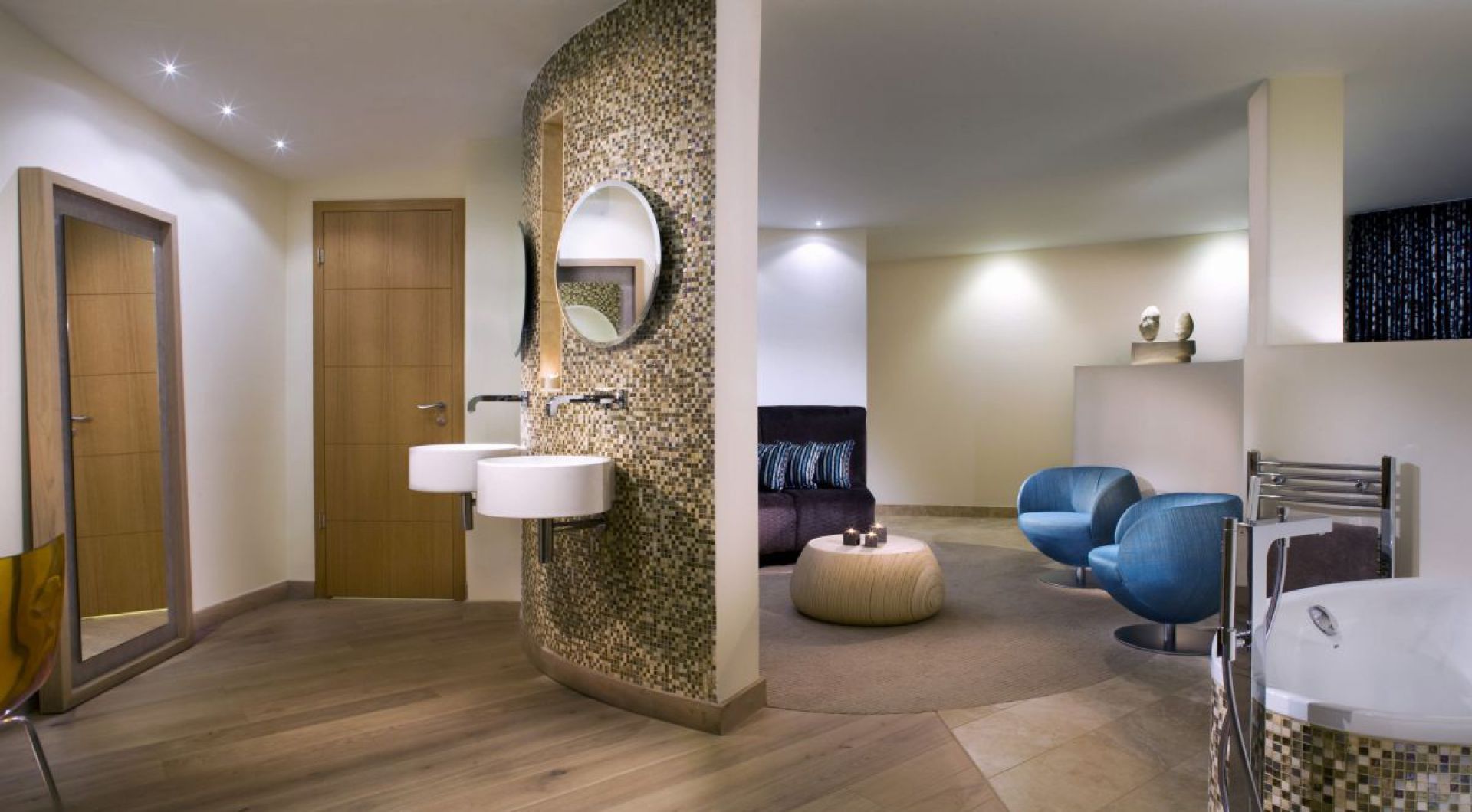 010scarlethotel_ds_1.jpg