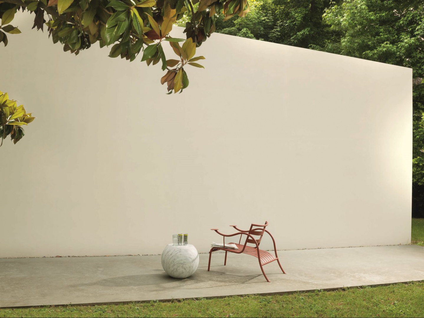 Cappellini_Thinking Man-s Chair 1.jpg