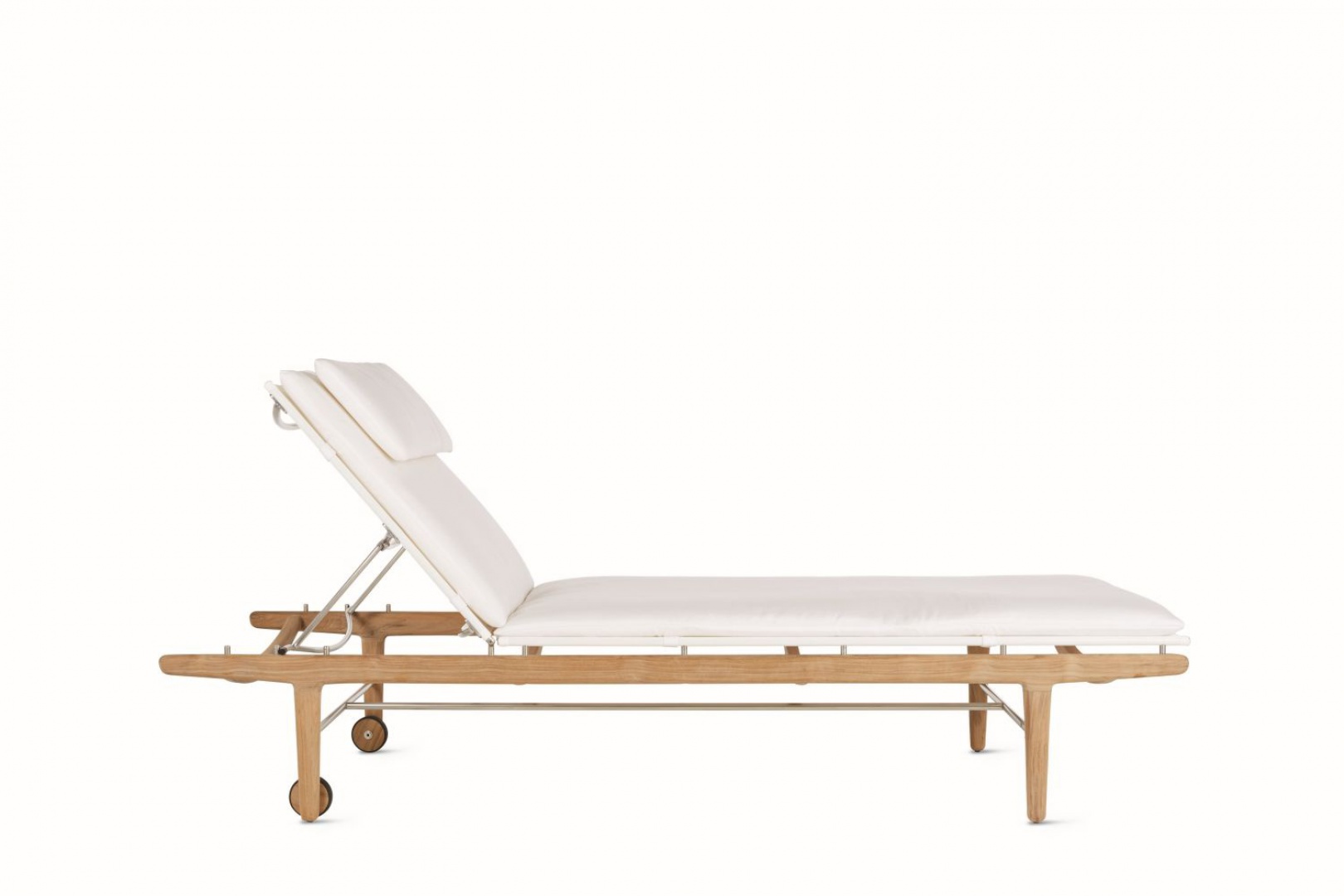DWR_Norm Architects_Finn Chaise Lounge 1.jpg
