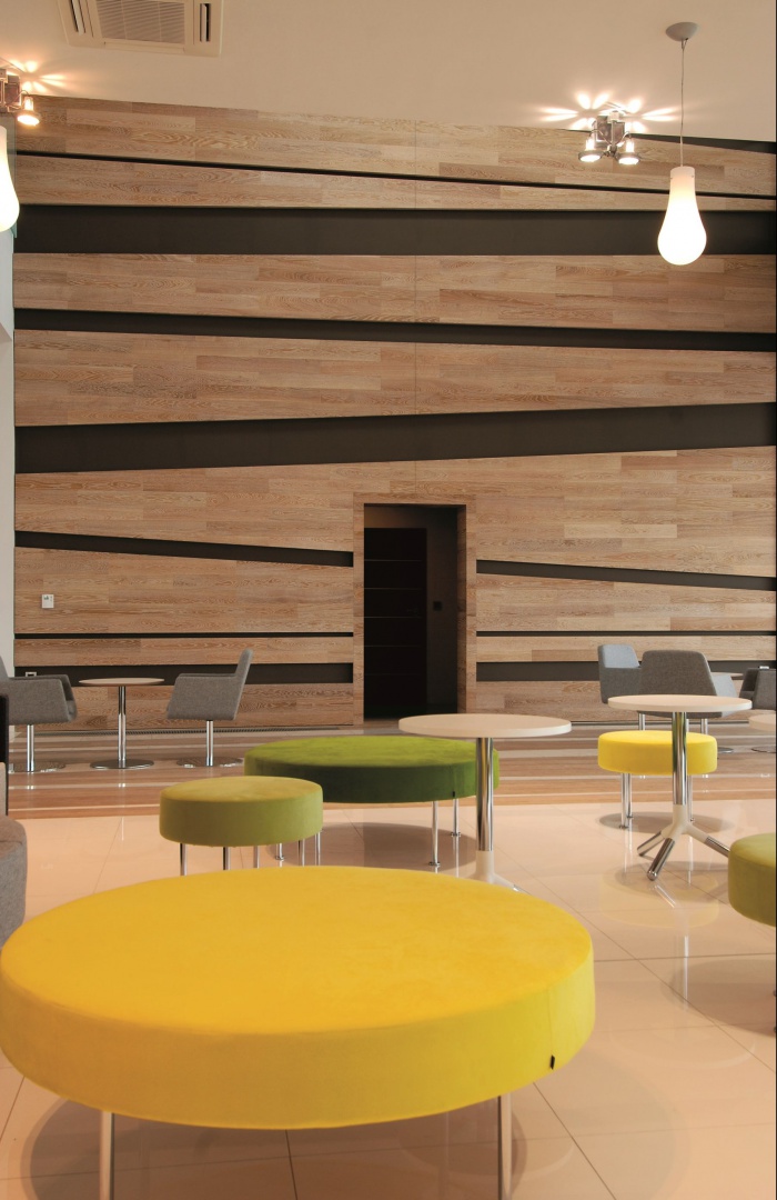 hall2.jpg