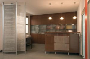 Projekt wnętrz i mebli Kancelarii Radców Prawnych Zdanowicz i Wspólnicy w Warszawie, architekt wnętrz Marta Dalecka.