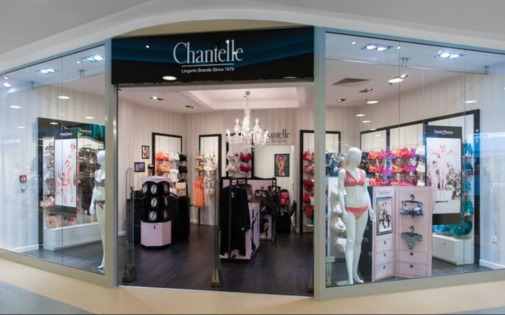 OTOMI_Chantelle1.jpg
