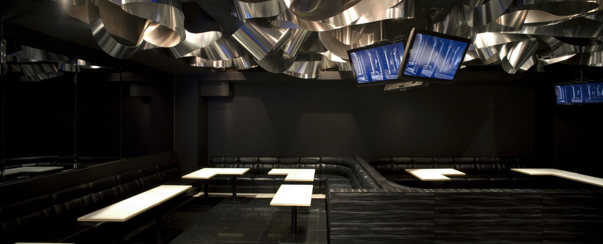 AluminumFlowerGarden_11.jpg
