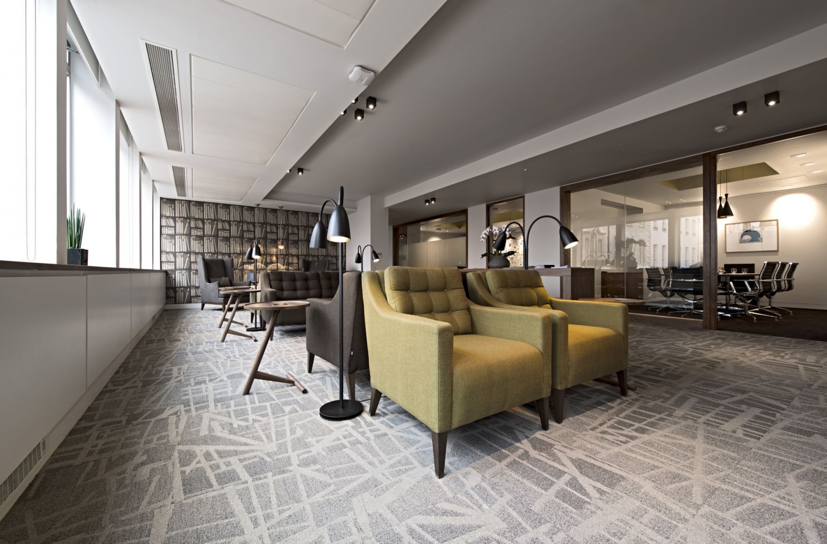 8. Business Lounge.jpg