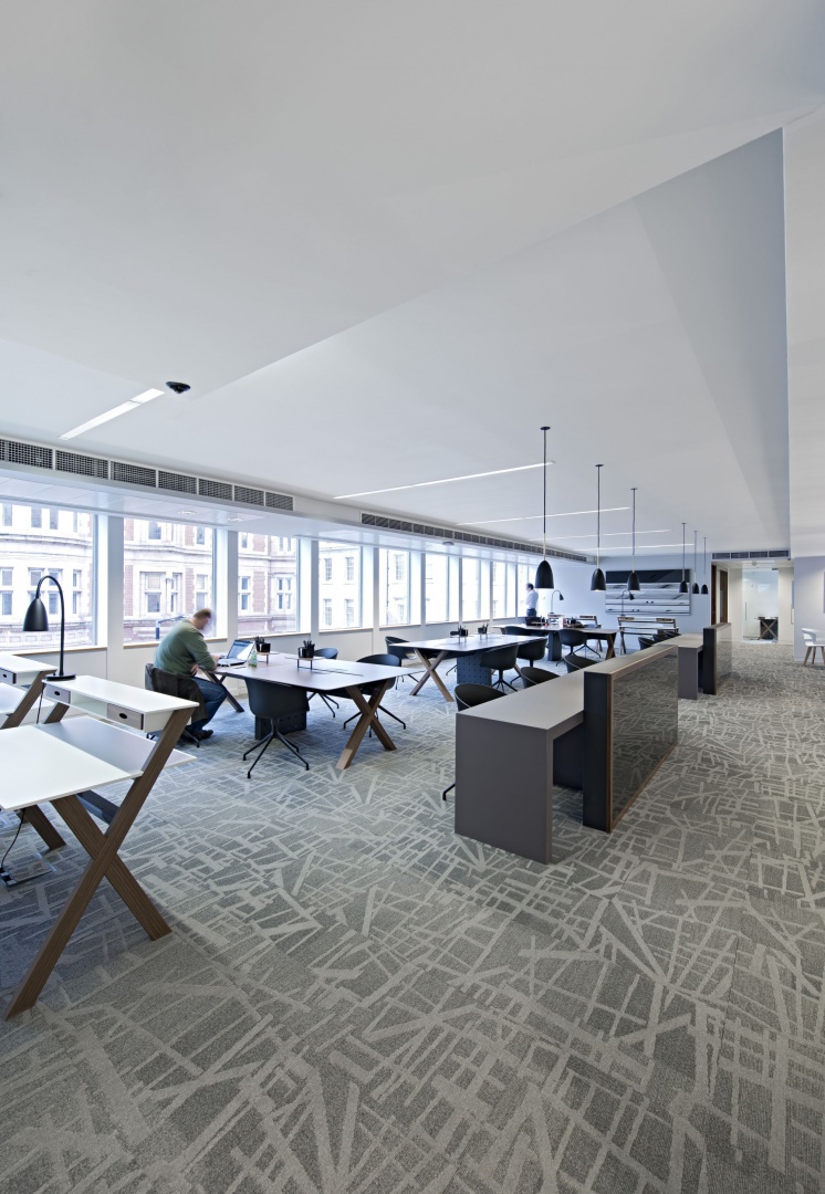 28. Workstations by Koleksiyon.jpg
