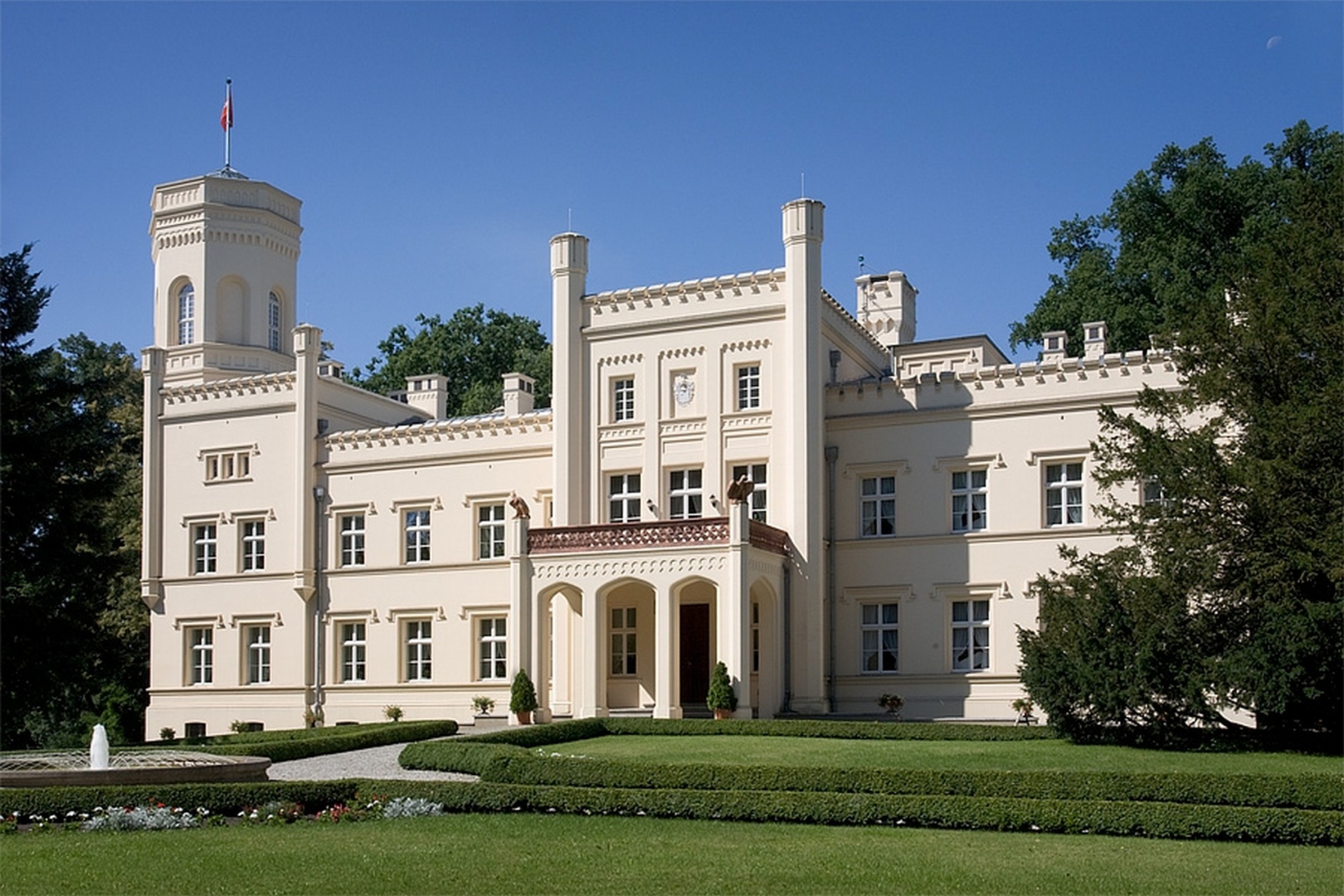 Pałac Mierzęcin Wellness & Wine Resort, Dobiegniew.JPG