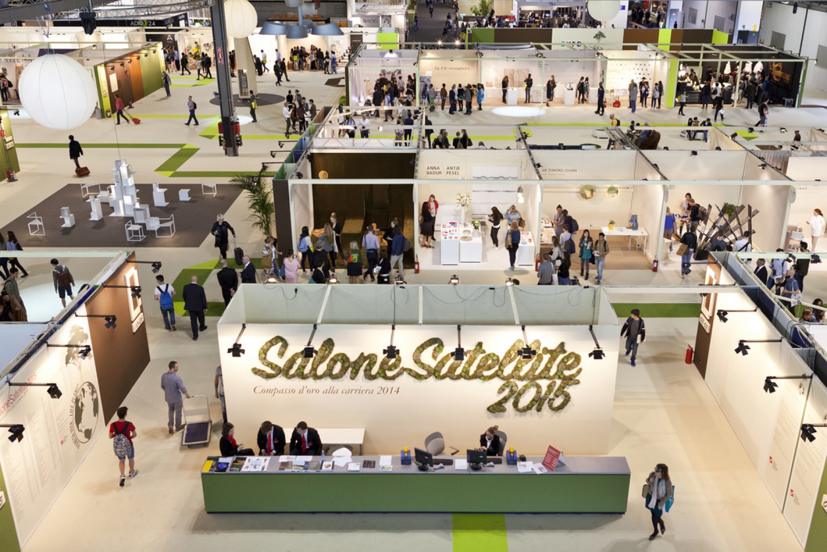 Targi iSaloni 2015, wystawa młodych designerów SaloneSatellite. Fot. Andrea Mariani 