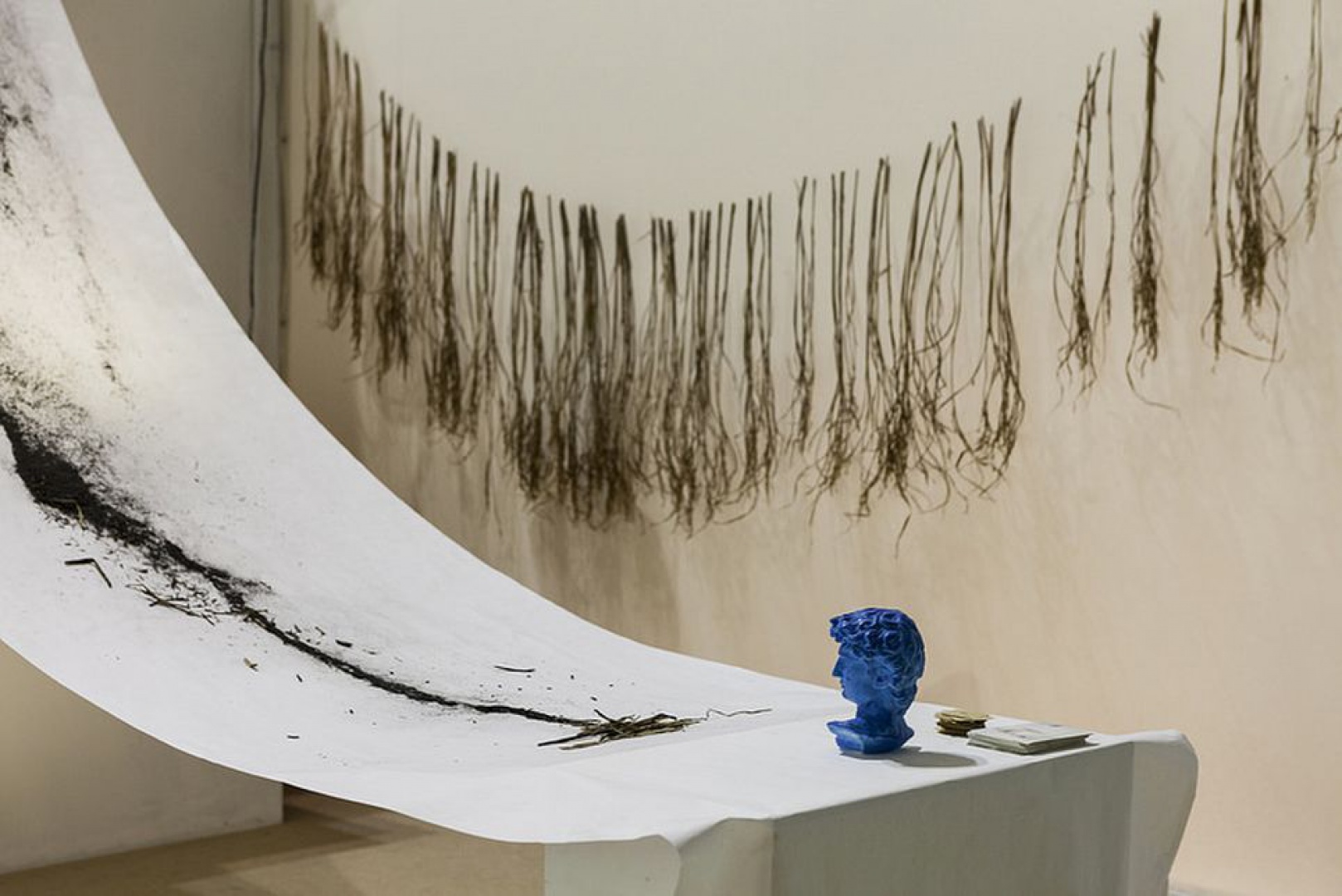 Targi iSaloni 2015, wystawa młodych designerów SaloneSatellite. Fot. Andrea Mariani 