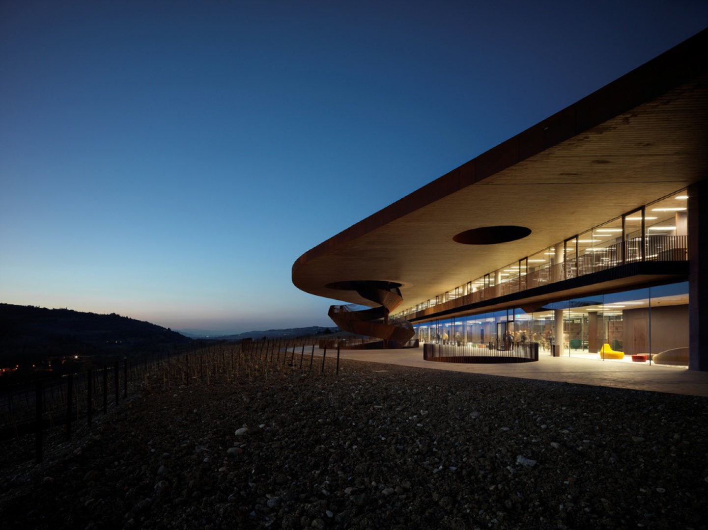 1_Antinori_panorama_notte - Fot. NSG Group.jpeg