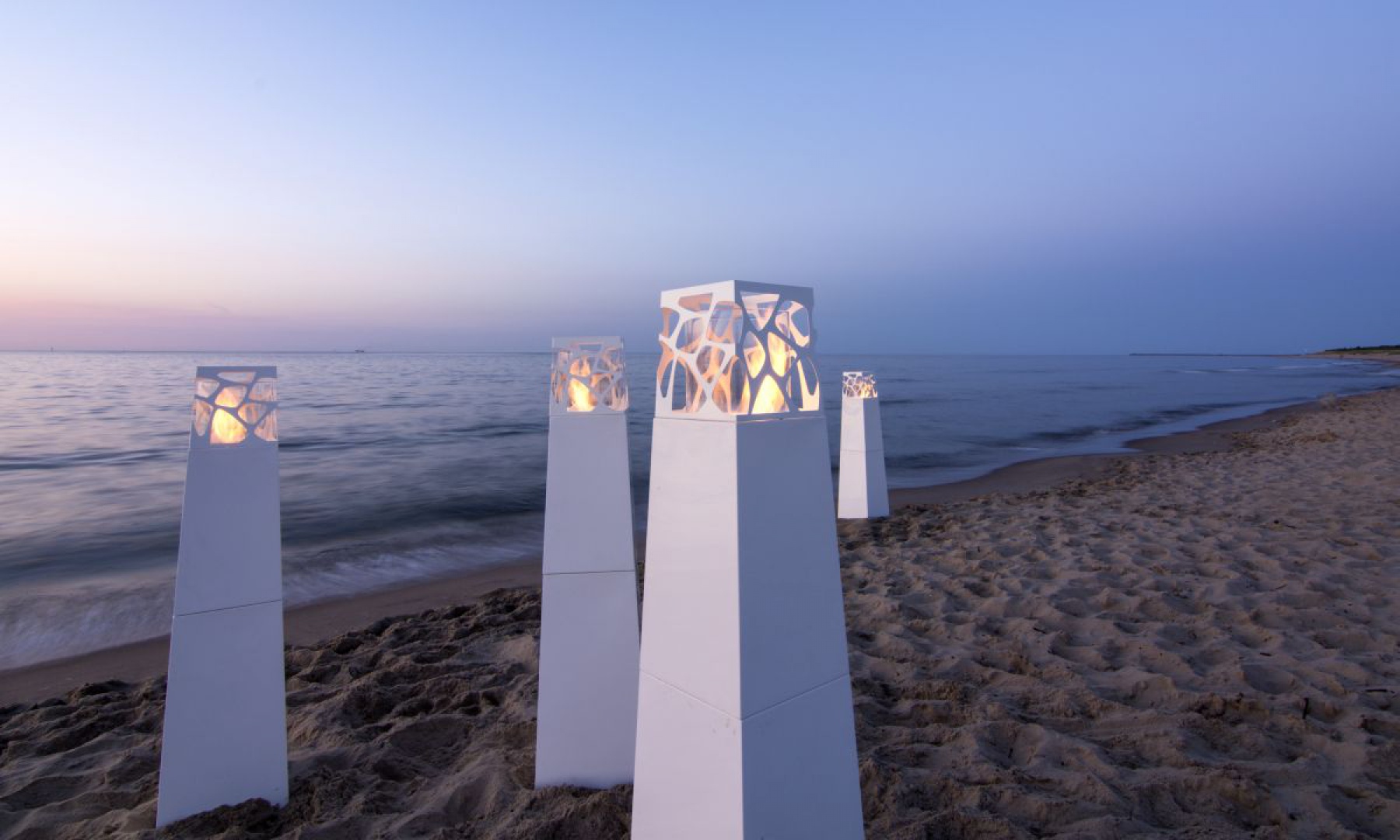 Pyramid Commerce,  design by Planika Studio (5)_small.jpg