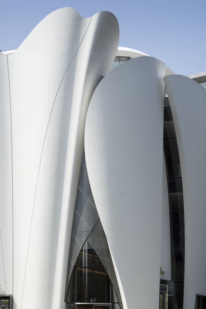 201116-DIOR-SEOUL_(c)Nicolas_Borel_038_small.jpg