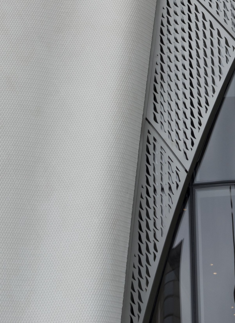 201116-DIOR-SEOUL_(c)Nicolas_Borel_134detail_small.jpg