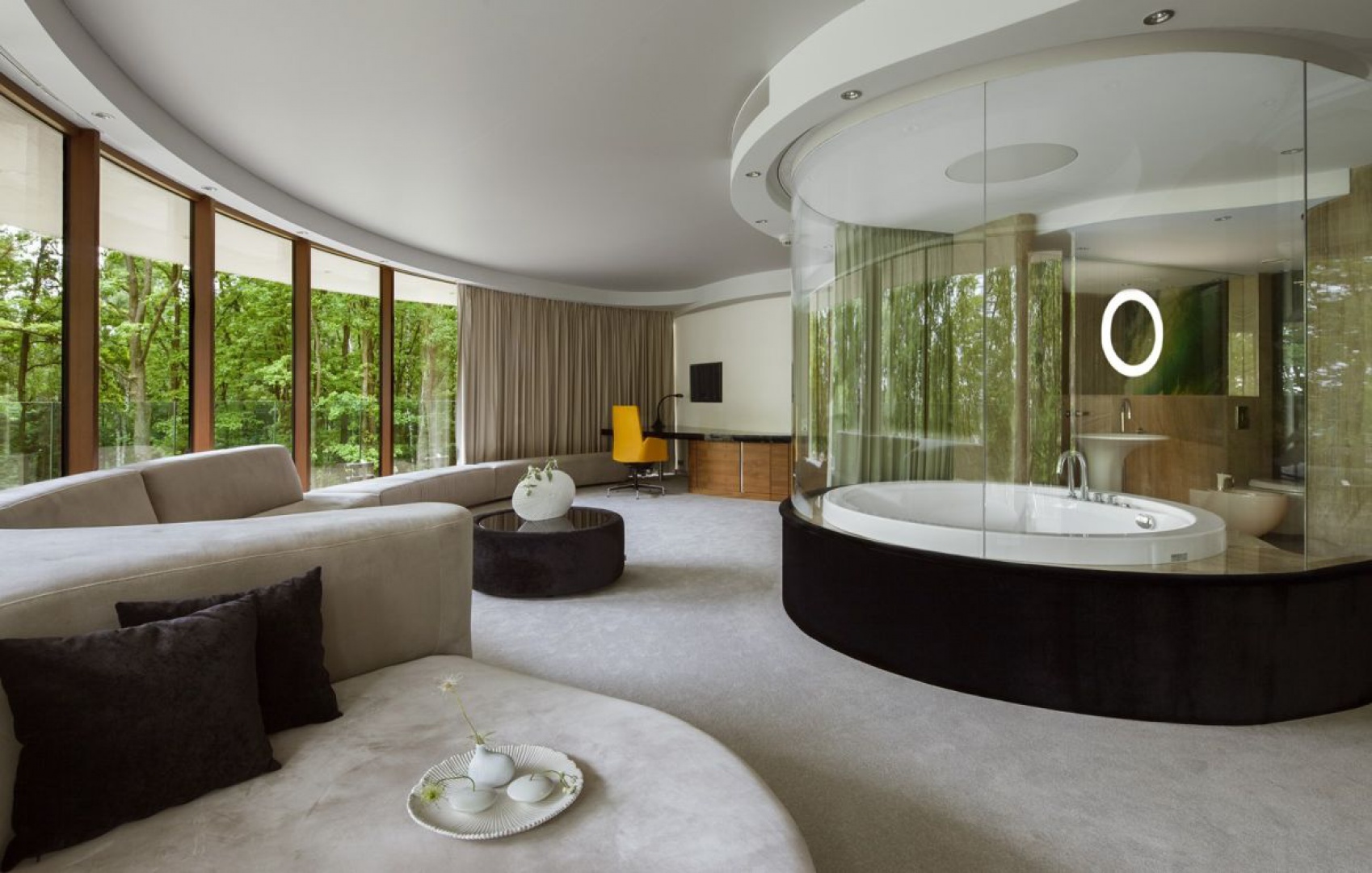 Hotel_Narvil_apartament_VIP_small.jpg