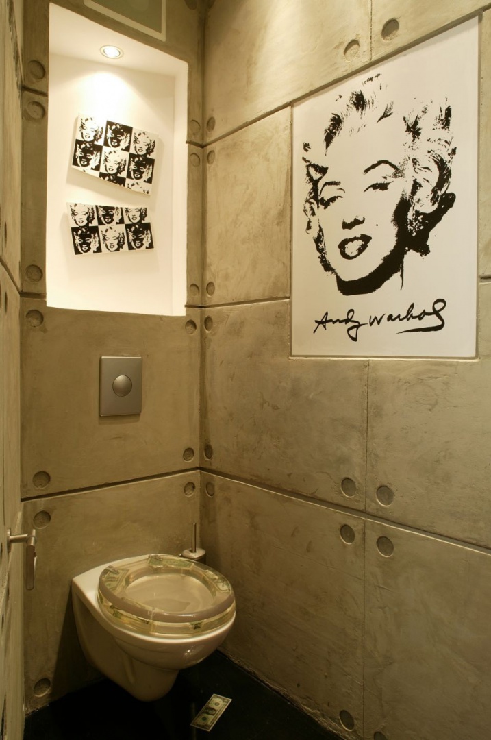 Marilyn Monroe i betonowe płyty. Projekt Setniewski i Partnerzy..jpg