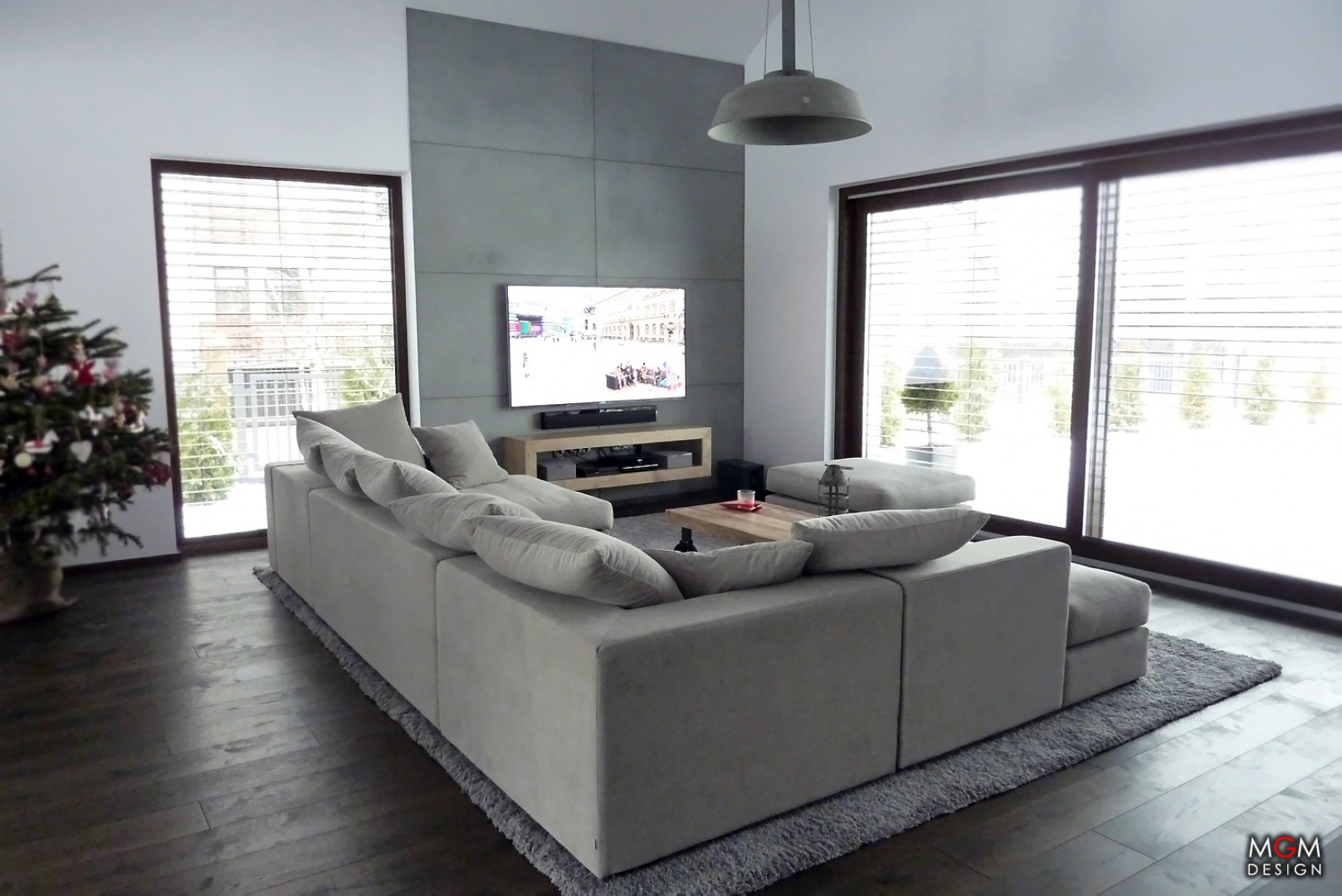 Realizacja apartamentu, w którym połączono współczesne trendy kolorystyczne. Projekt MGM Design ..jpg
