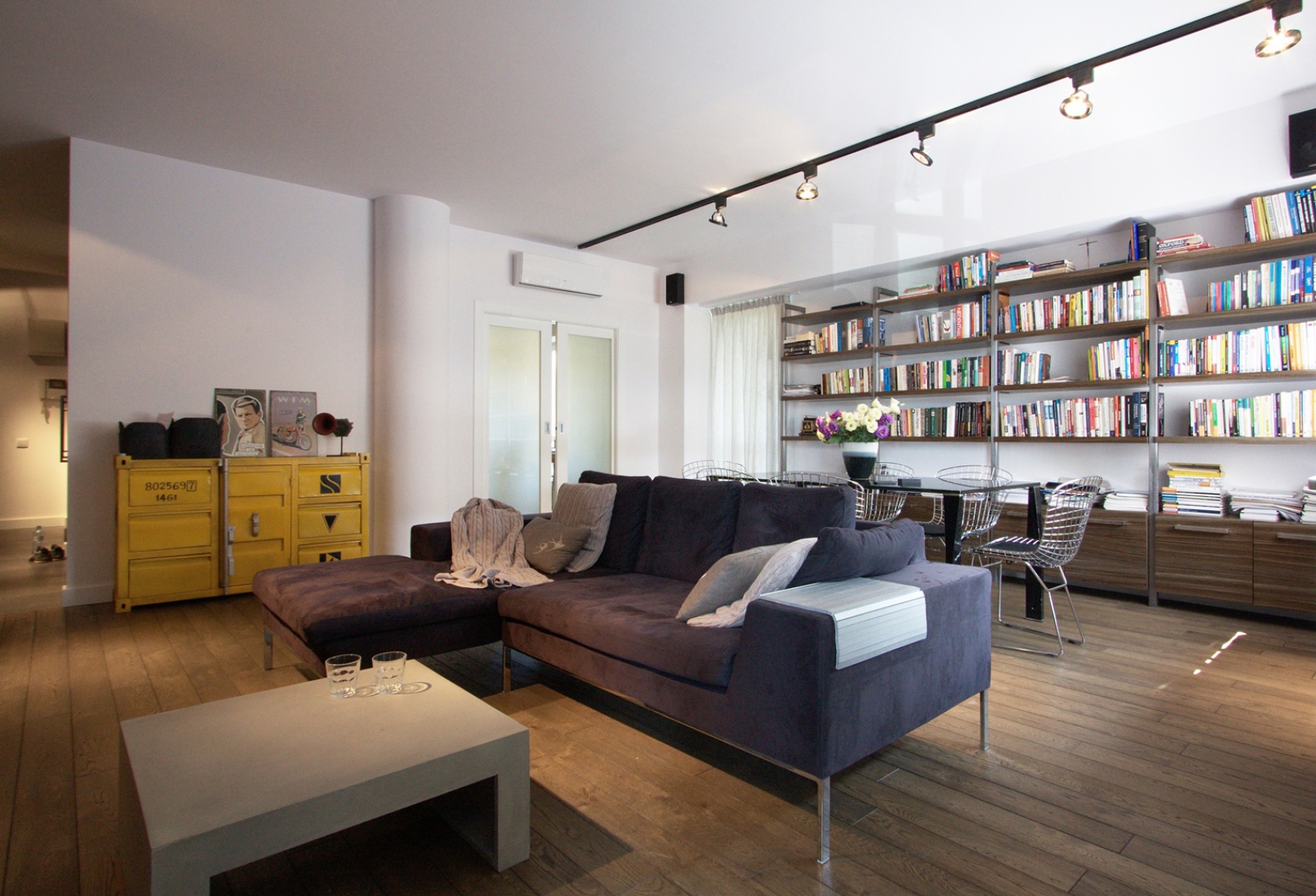 Apartament Industrialny. Projekt Soma Architekci.jpg