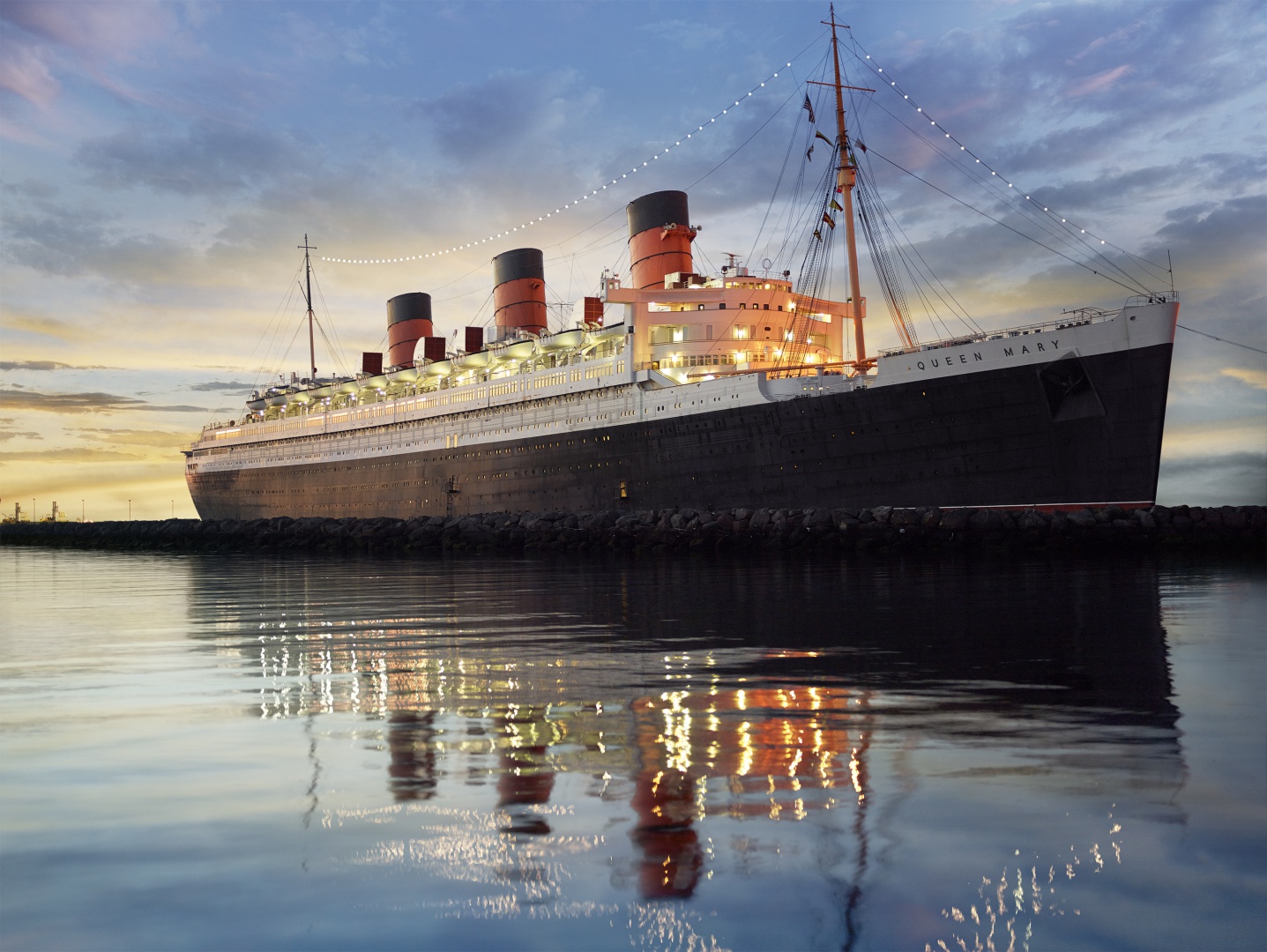 hotels_com_the_queen_mary_usa.jpg