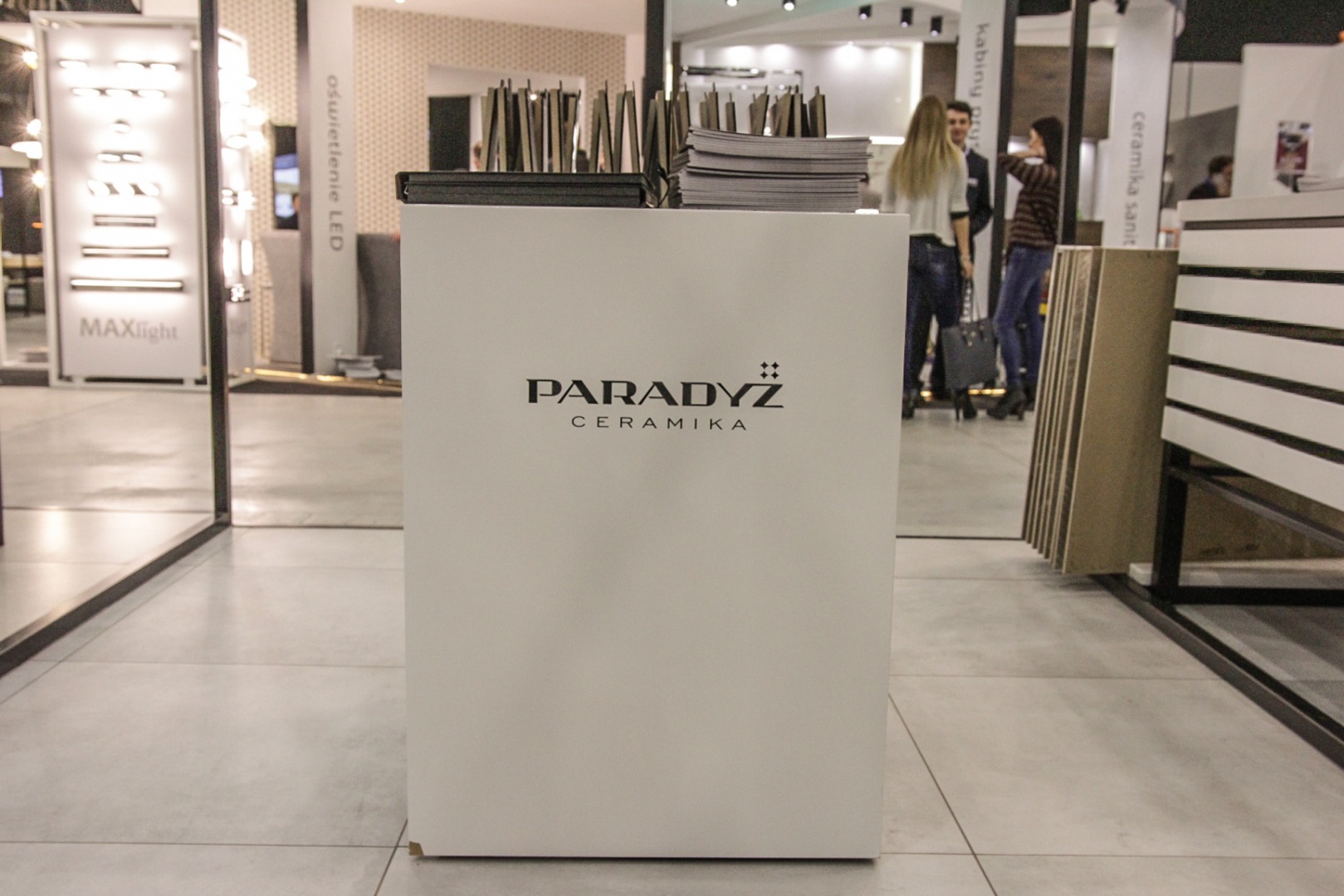 a PARADYZ MO-4.jpg