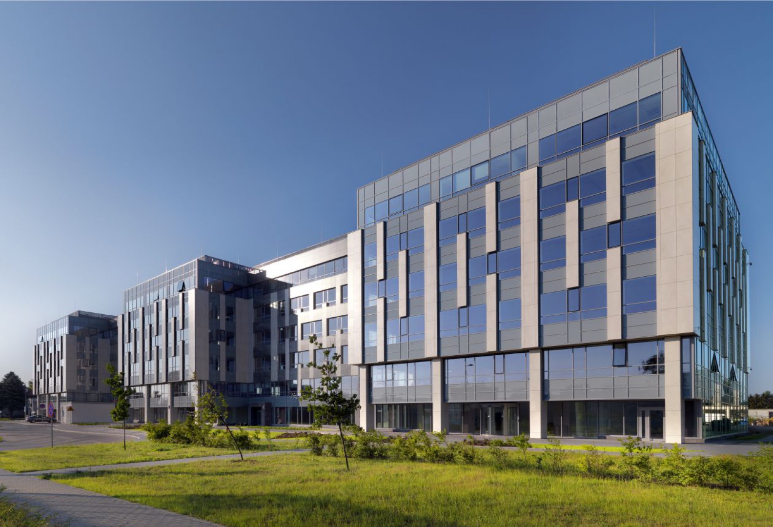 astrum_business_park_2.jpg