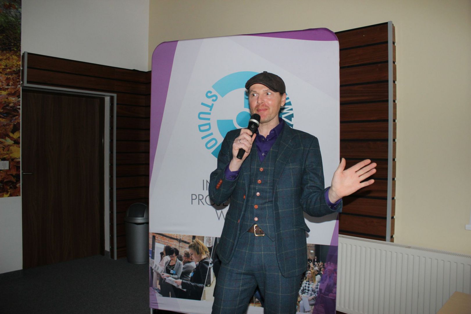 Gość specjalny spotkania - Jimi Ogden. Studio Dobrych Rozwiązań, 28.02 Bydgoszcz (37).JPG
