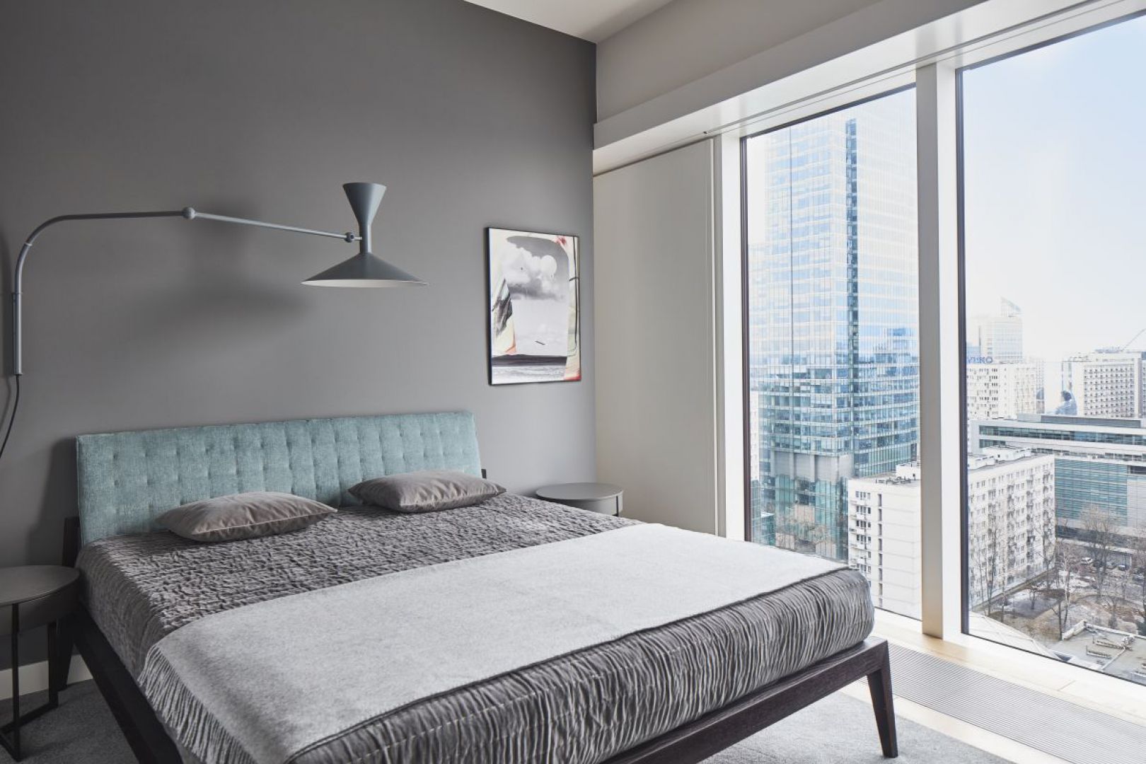 No. 44 Luxury Rental_sypialnia.jpg