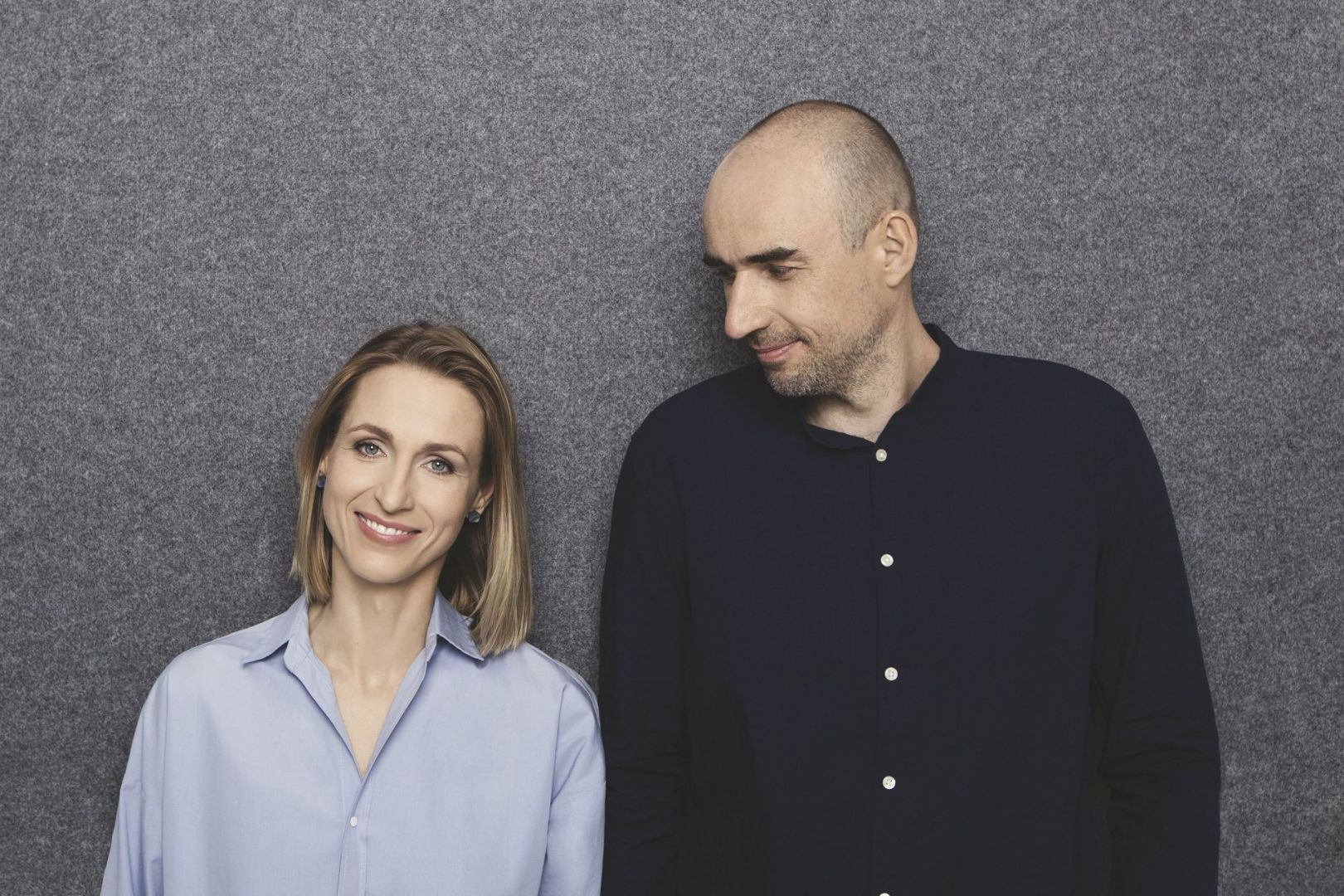 Monika i Adam Bronikowscy_HOLA design_foto.jpg