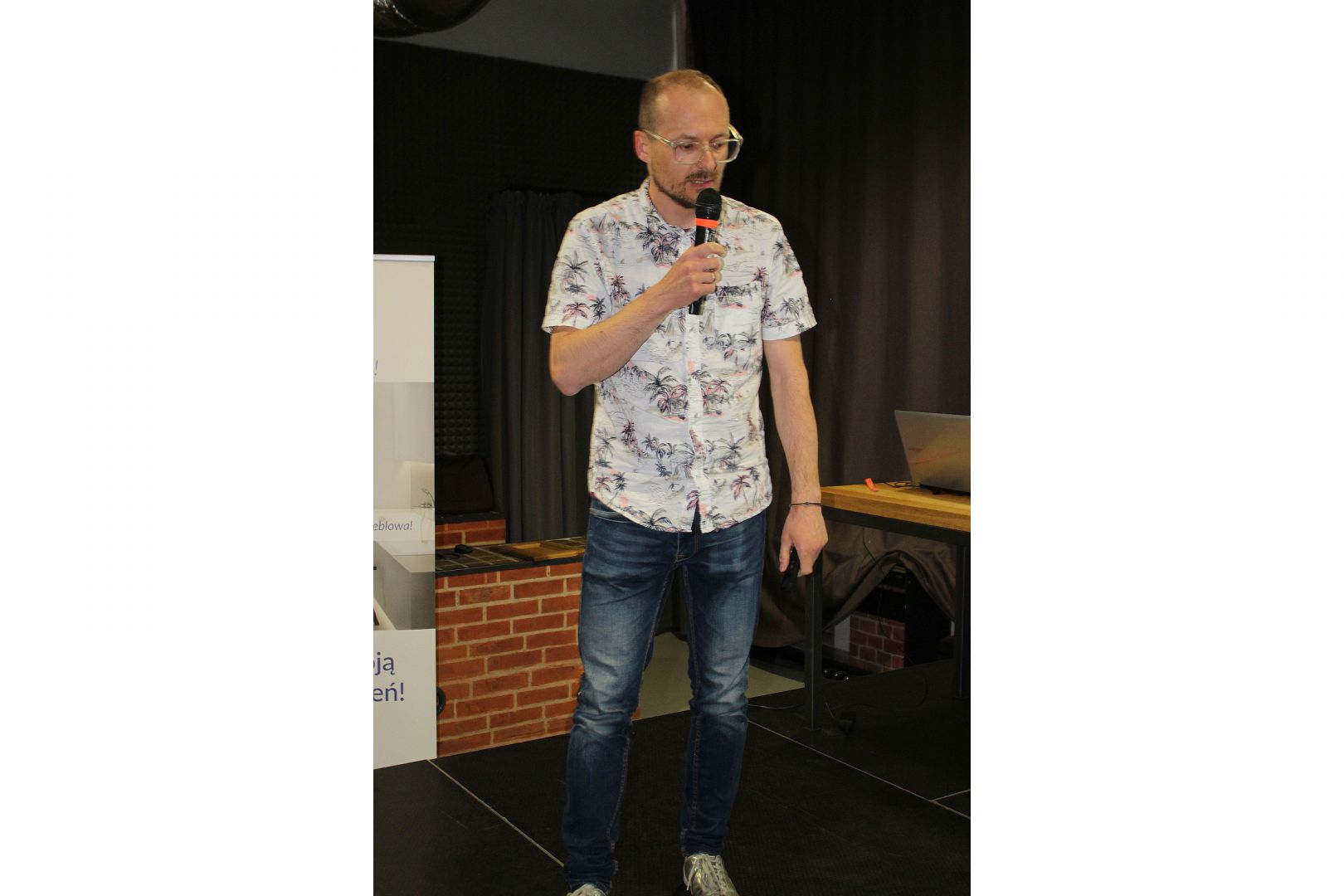 Tomasz Sachanowicz, właściciel pracowni S.LAB Architektura, architekt, gość specjalny spotkania.JPG