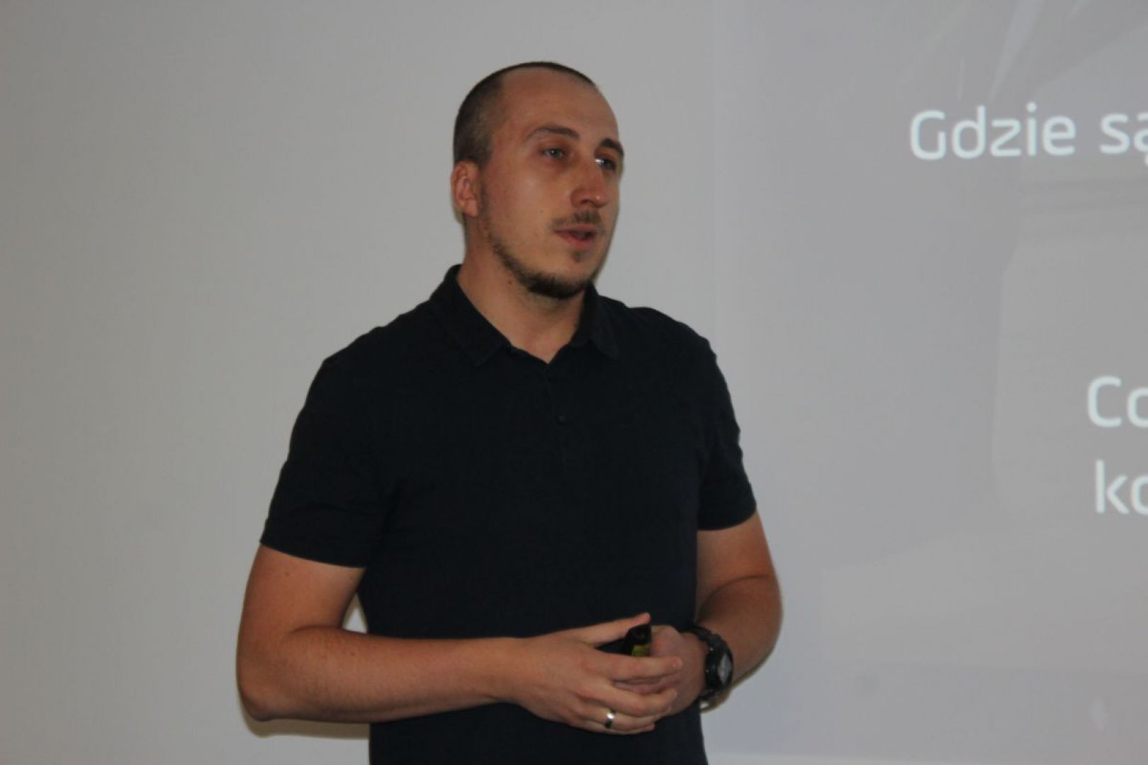 12. Michał Głuszczuk z agencji Hello Social_small.jpg