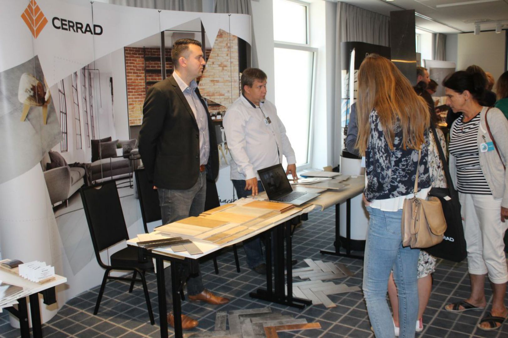 45. Stoisko firmy Cerrad 2_small.jpg