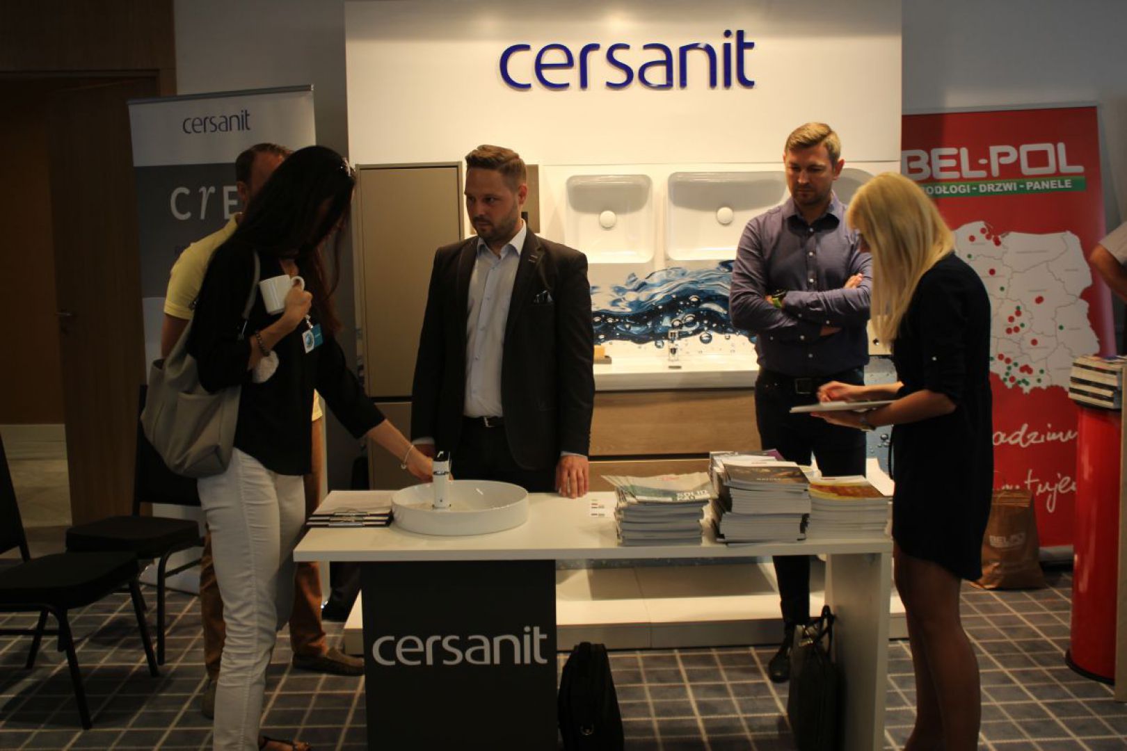 47. Stoisko firmy Cersanit 1_small.jpg