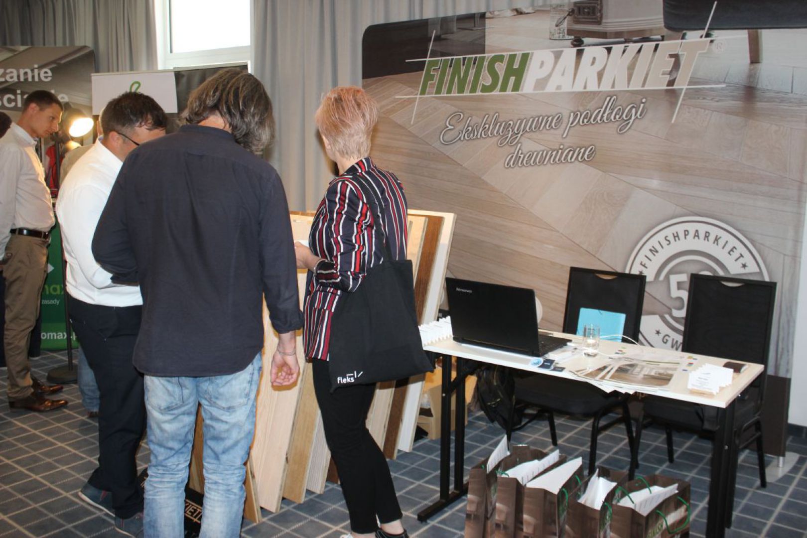 61. Stoisko firmy Finishparkiet 3_small.jpg