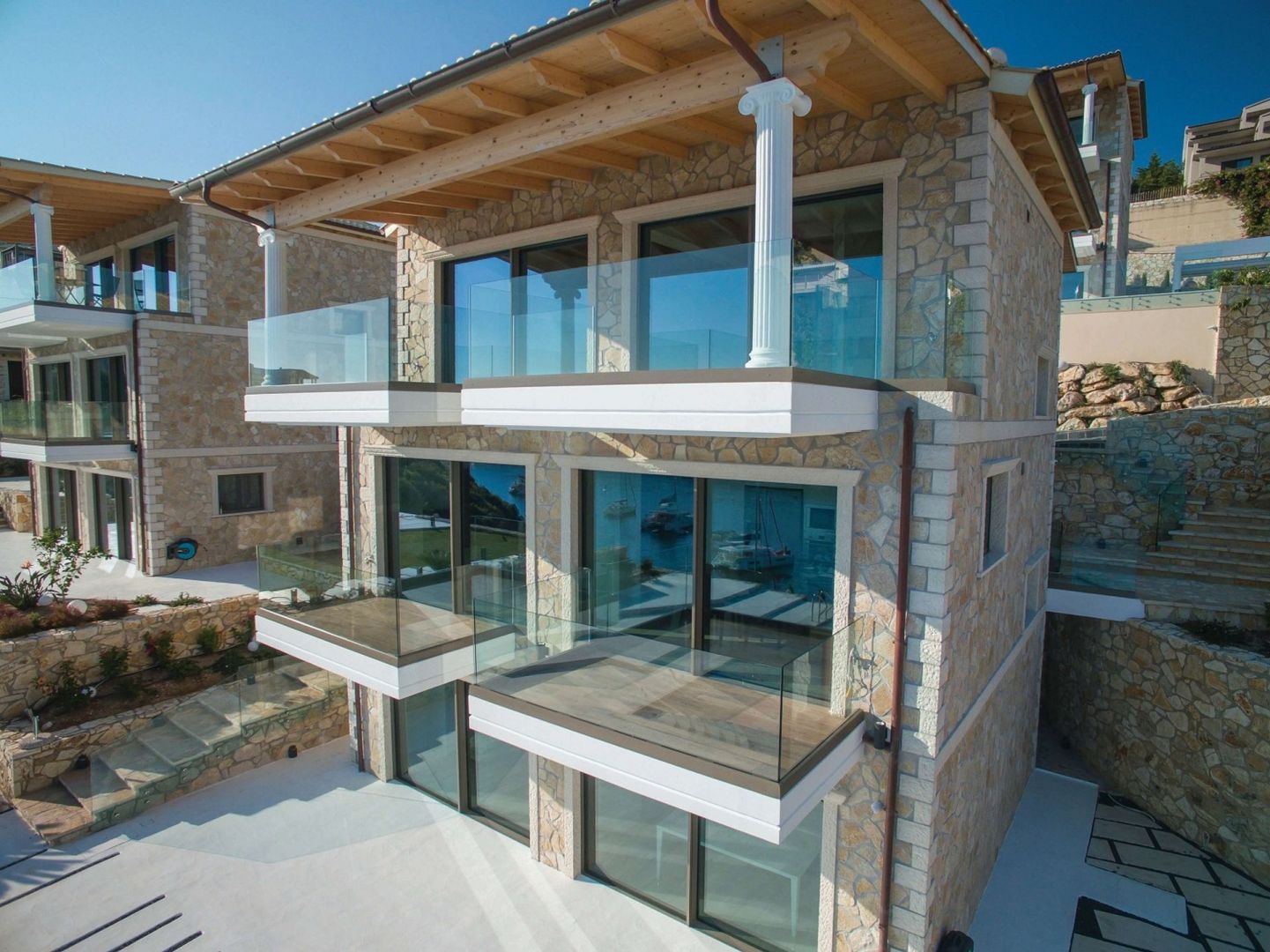Villa_Syvota_Reynaers_1.jpg