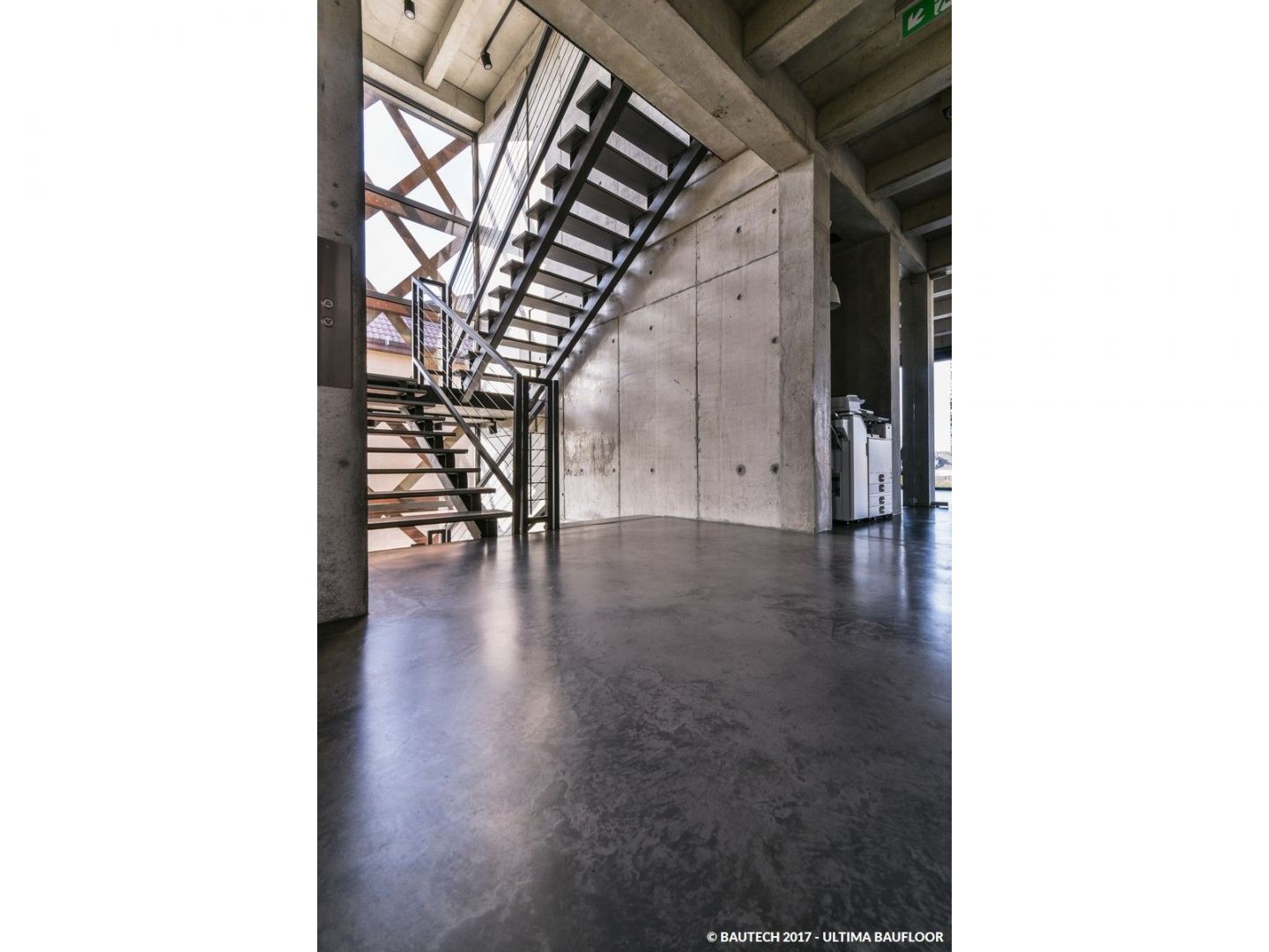 ULTIMA BAUFLOOR_BIURO_3.jpg