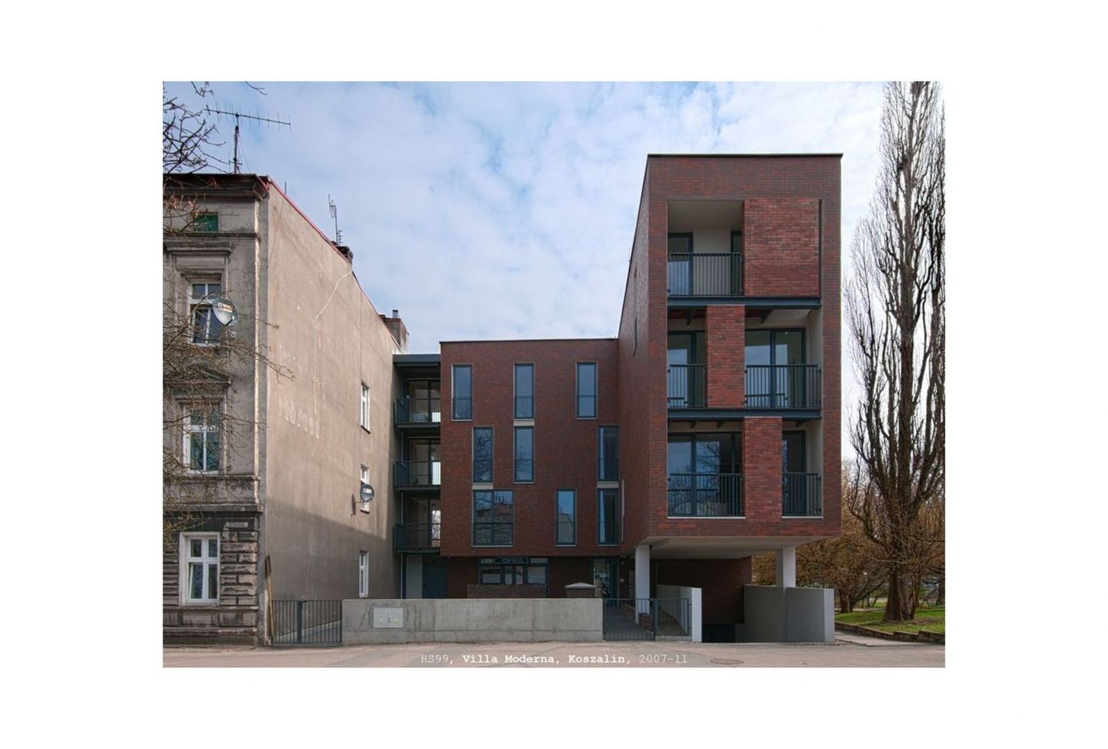 HS99, Villa Moderna, Koszalin 2011, fot. ...(1).jpg