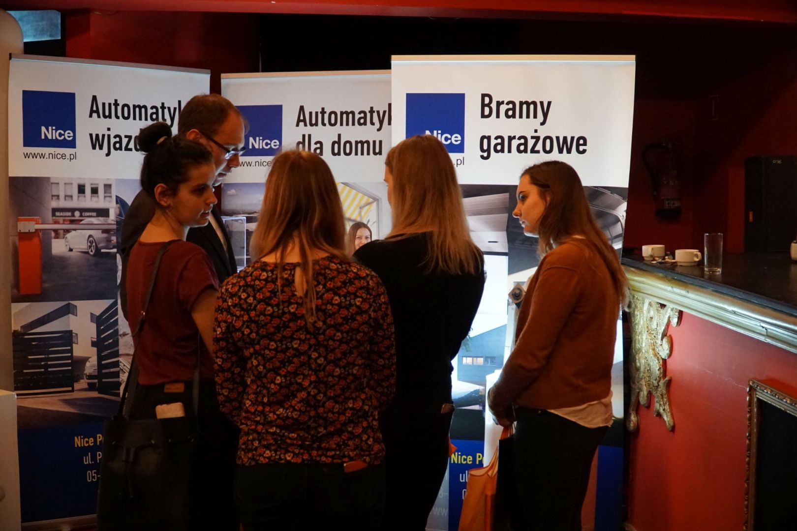 026_Stoisko firmy Nice Polska - partnera głównego spotkania.JPG