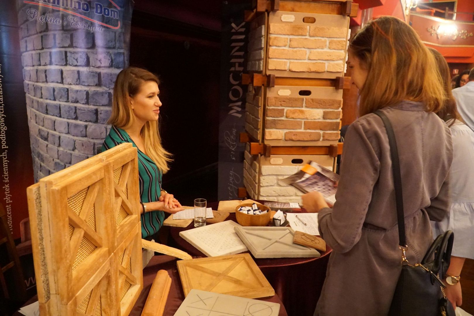 042_Stoisko Elkamino Dom.JPG