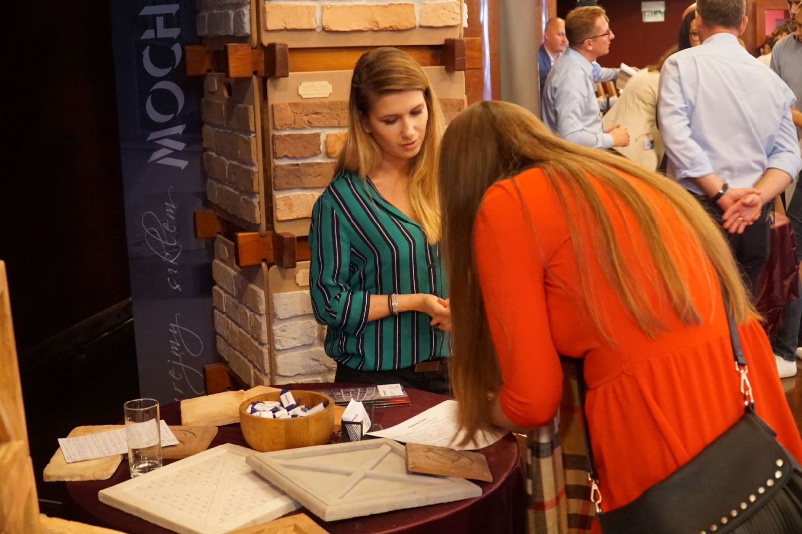 043_Stoisko Elkamino Dom.JPG