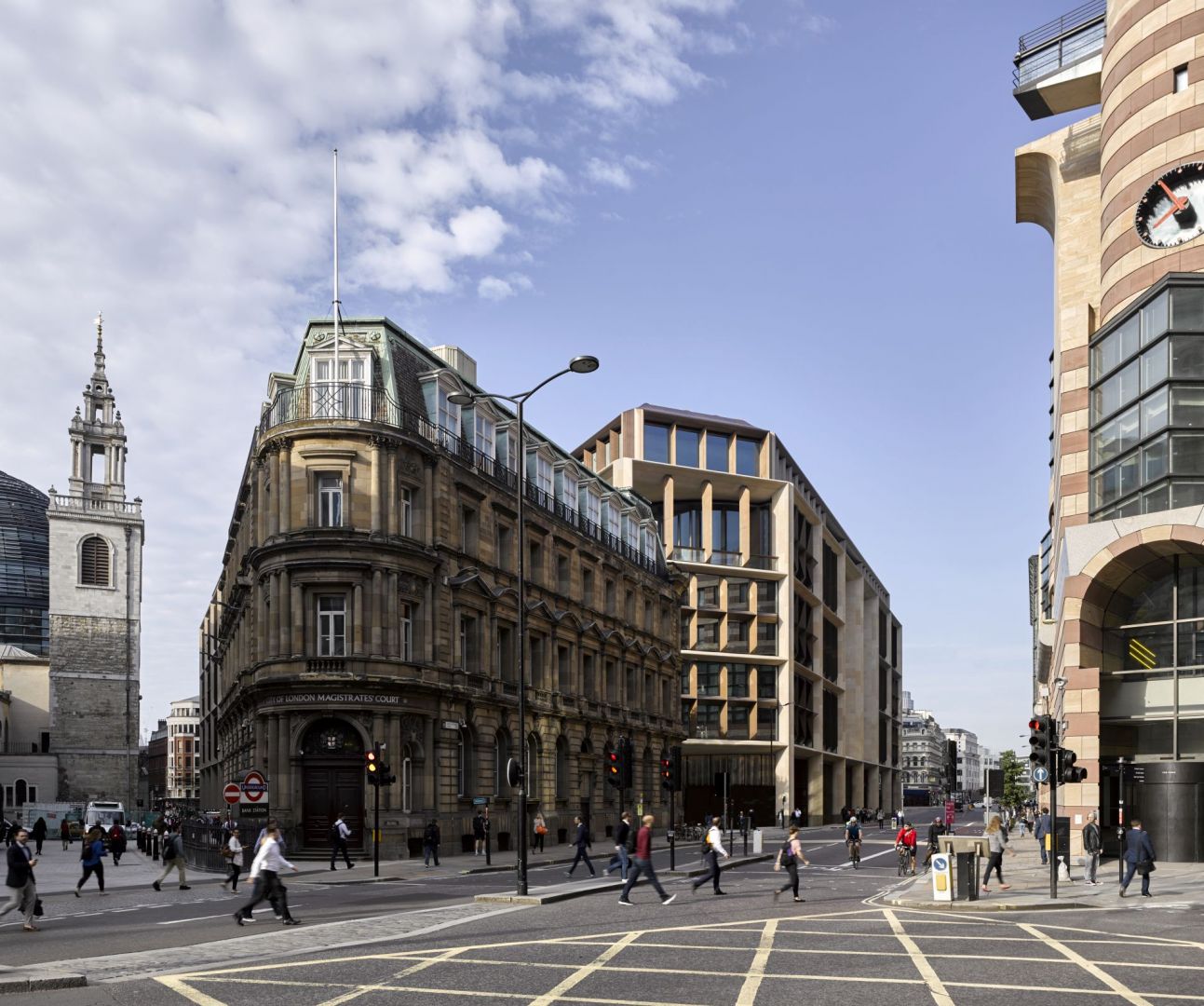 Bloomberg_LDN_Exterior_03_City.jpg