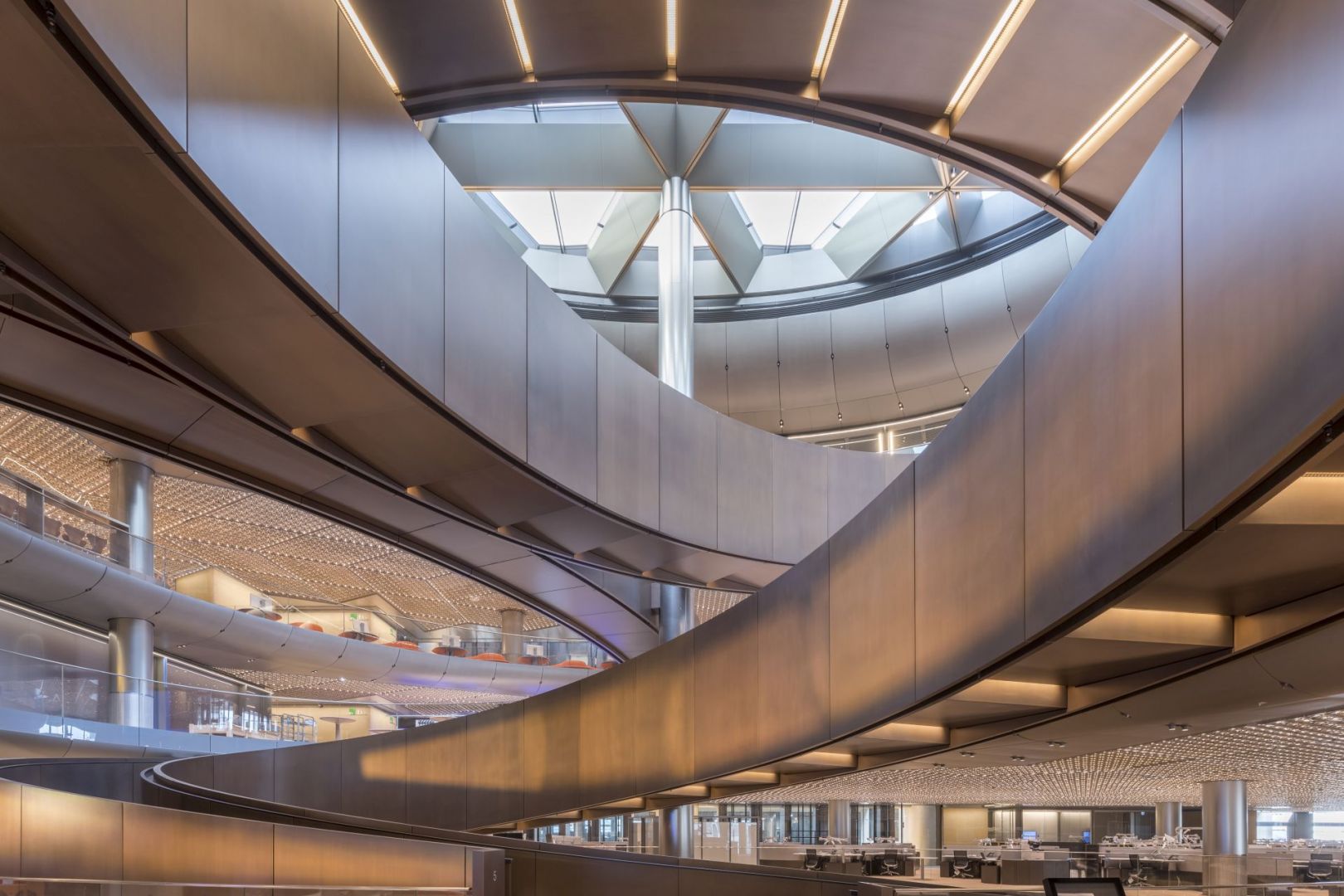Bloomberg_LDN_Interior_03_Ramp.jpg