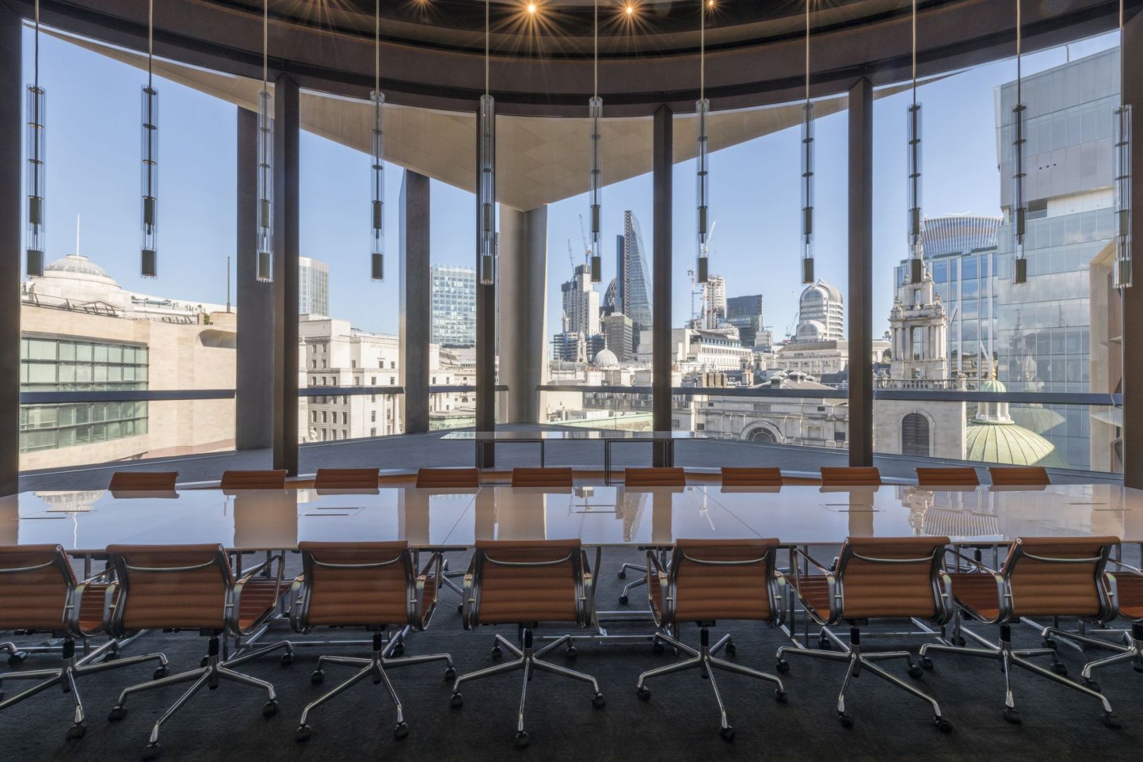 Bloomberg_LDN_Interior_24_DiningRoom.jpg