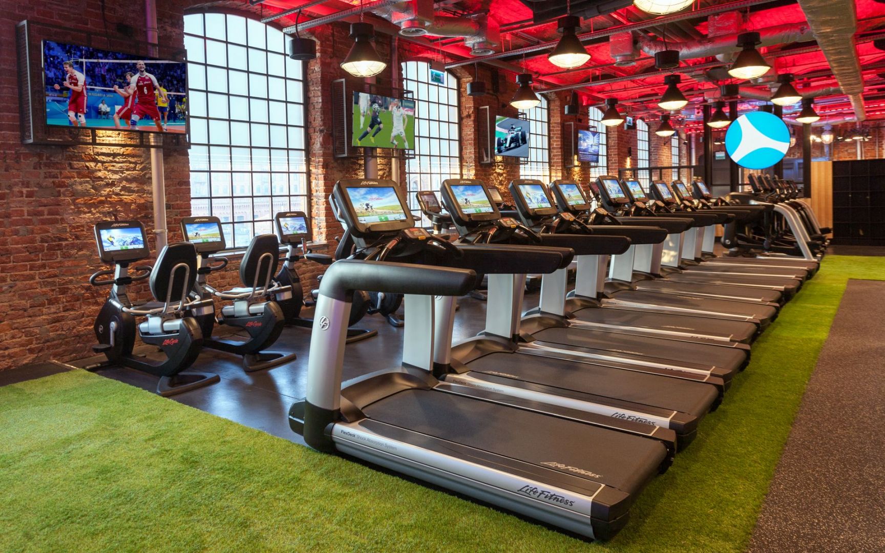 Saturn Fitness 3, źródło Manufaktura.jpg