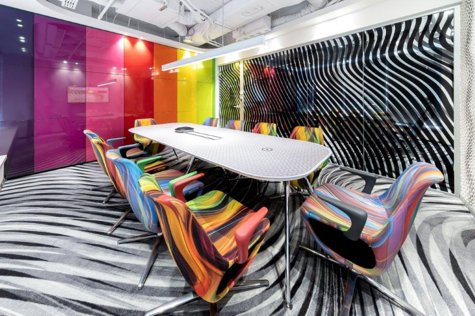 MASSIVE DESIGN NEW OFFICE with EGE - Carpet Studio_  photo Szymon Polanski (4).jpg
