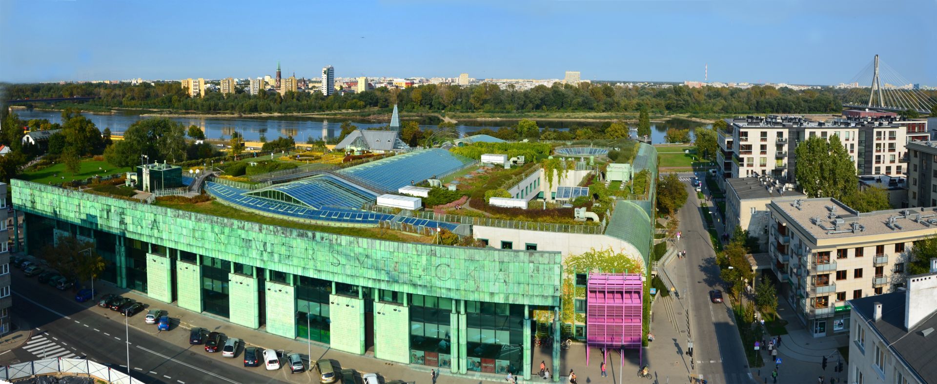 Ogród na dachu Biblioteki Uniwersyteckiej w Warszawie. Foto_ BUW.jpg