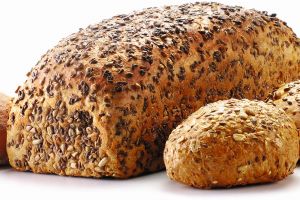 Domowy chleb z oliwkami i pomidorami – gotowy przepis