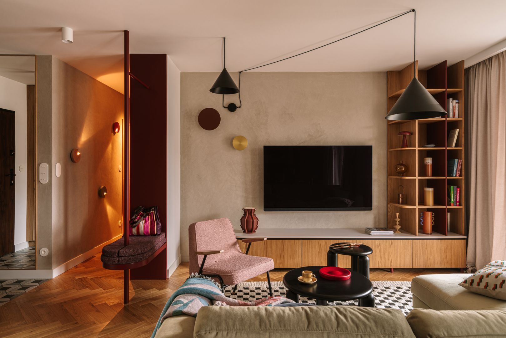 tynk-dekoracyjny-w-salonie-pomys-na-cian-kt-ry-pokochali-architekci