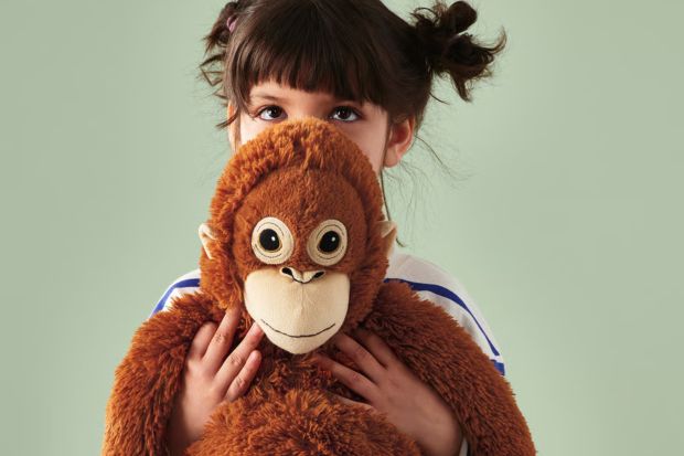 Wiralowa małpka z IKEA to teraz hit. Wszystkich wzruszyła historia z zoo